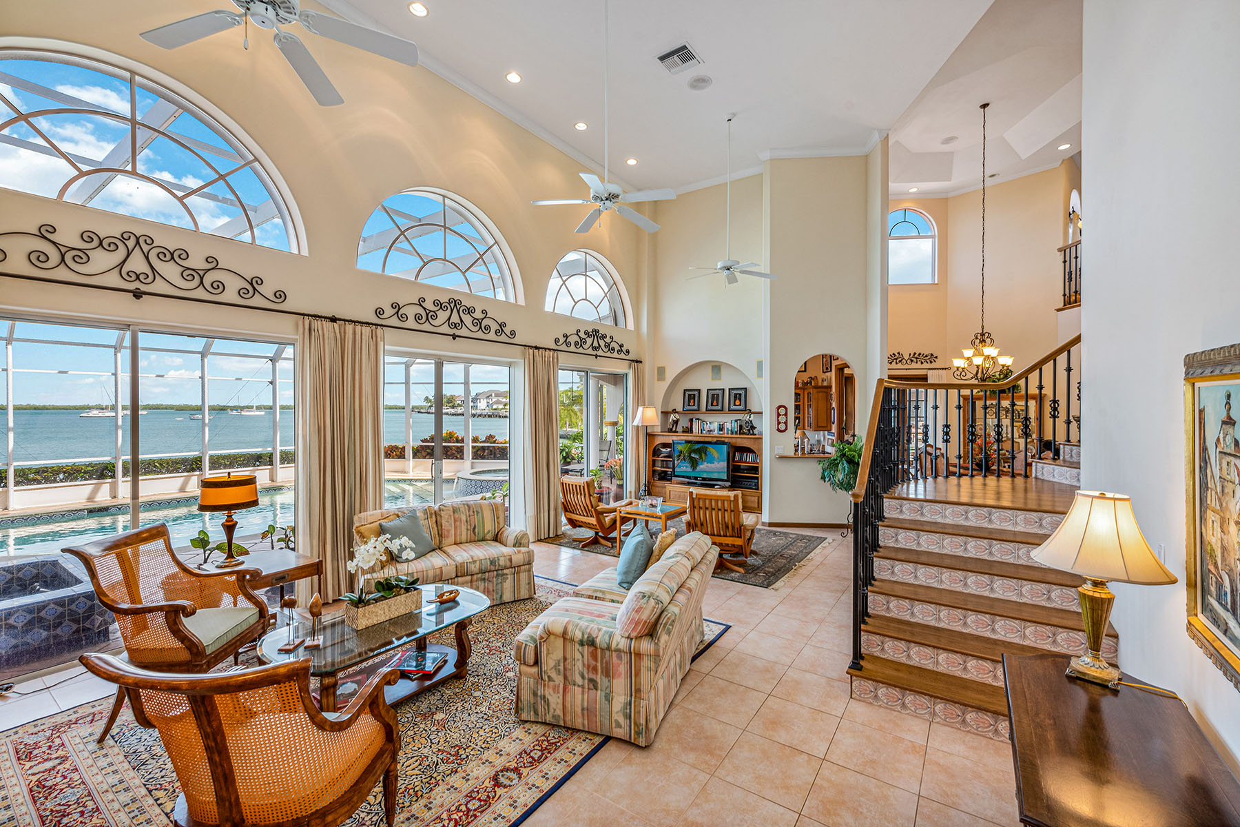 1231 Redwood Court