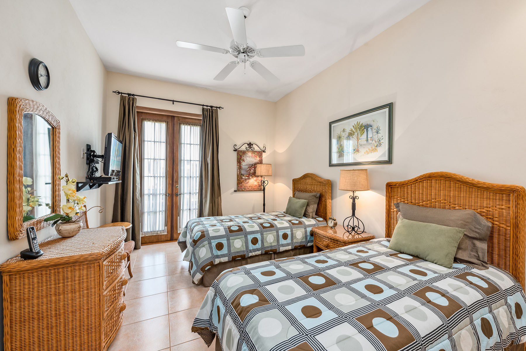 1231 Redwood Court