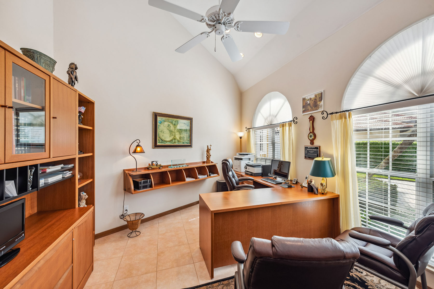 1231 Redwood Court