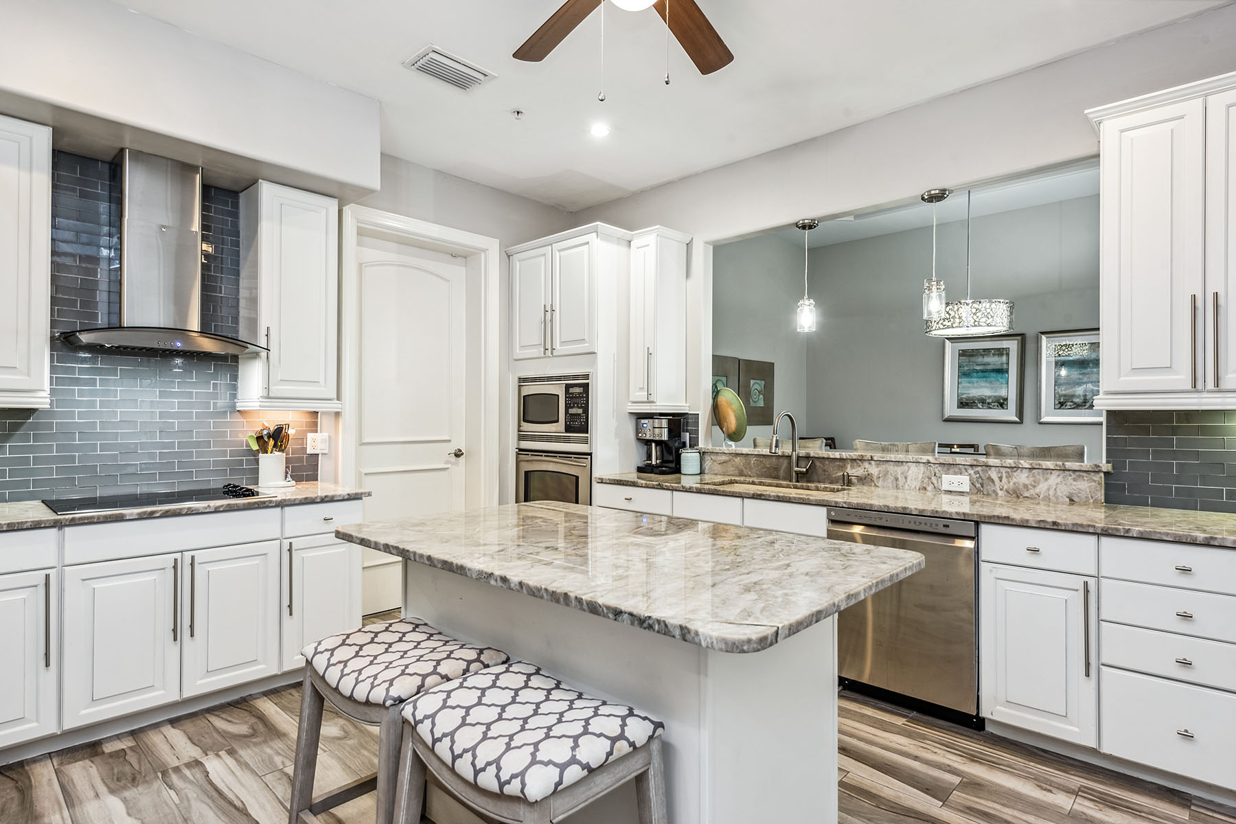 1414 Borghese Lane , 101