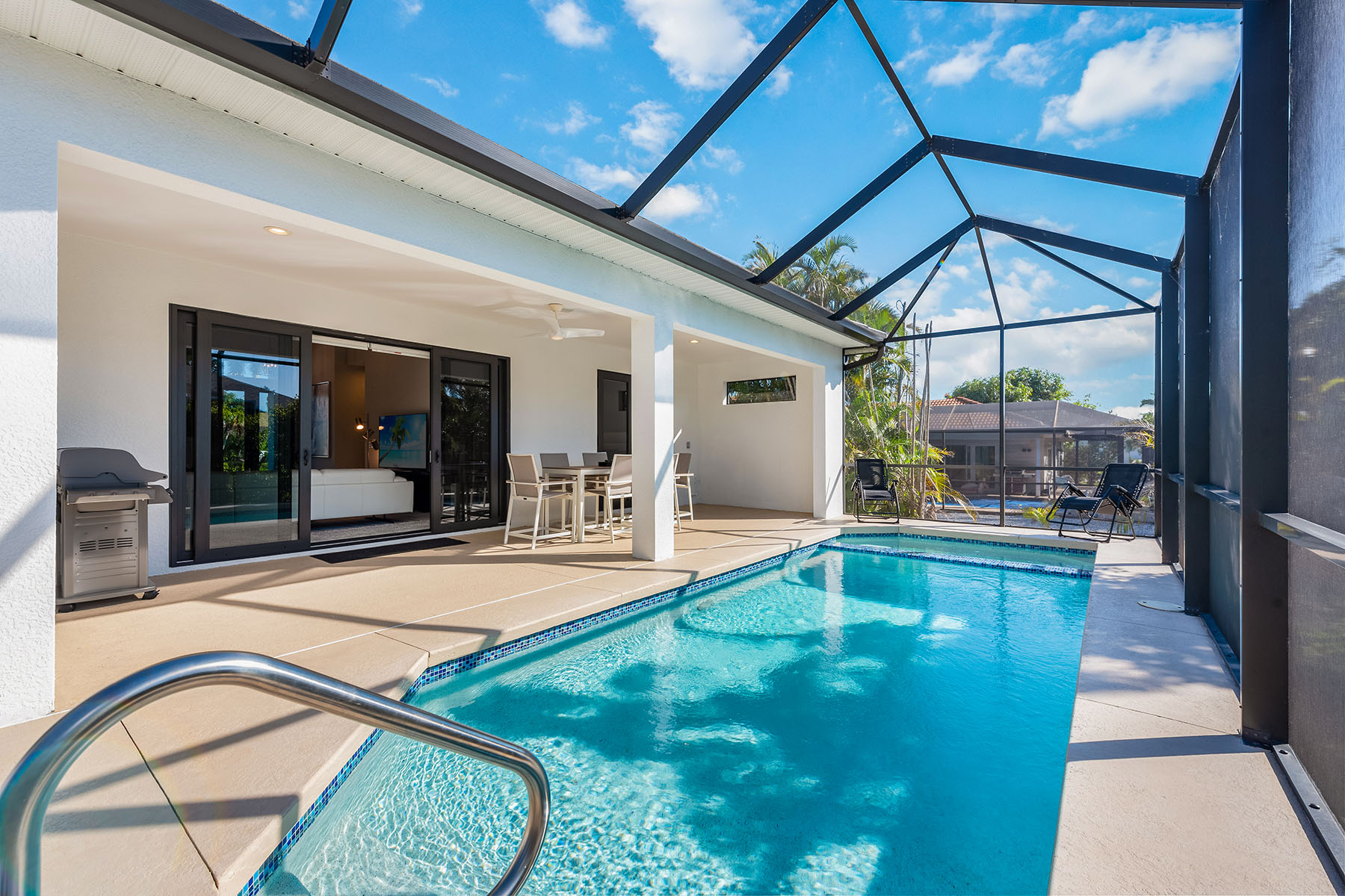 370 Regatta Street
