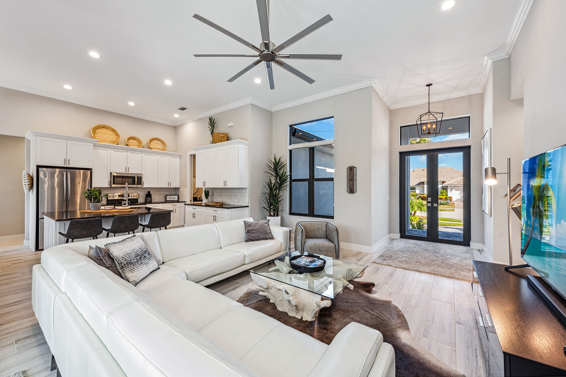 370 Regatta Street