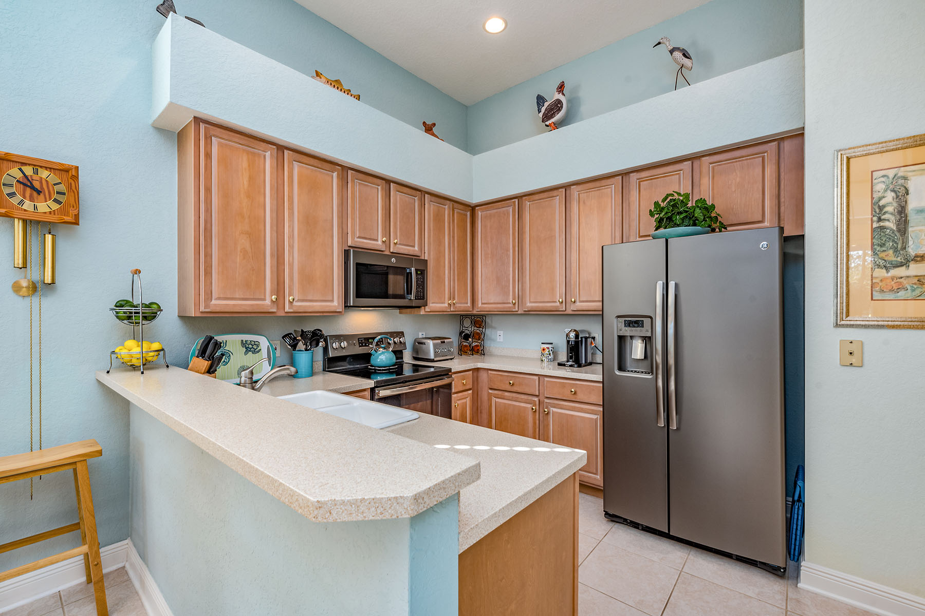 8530 Pepper Tree Way
