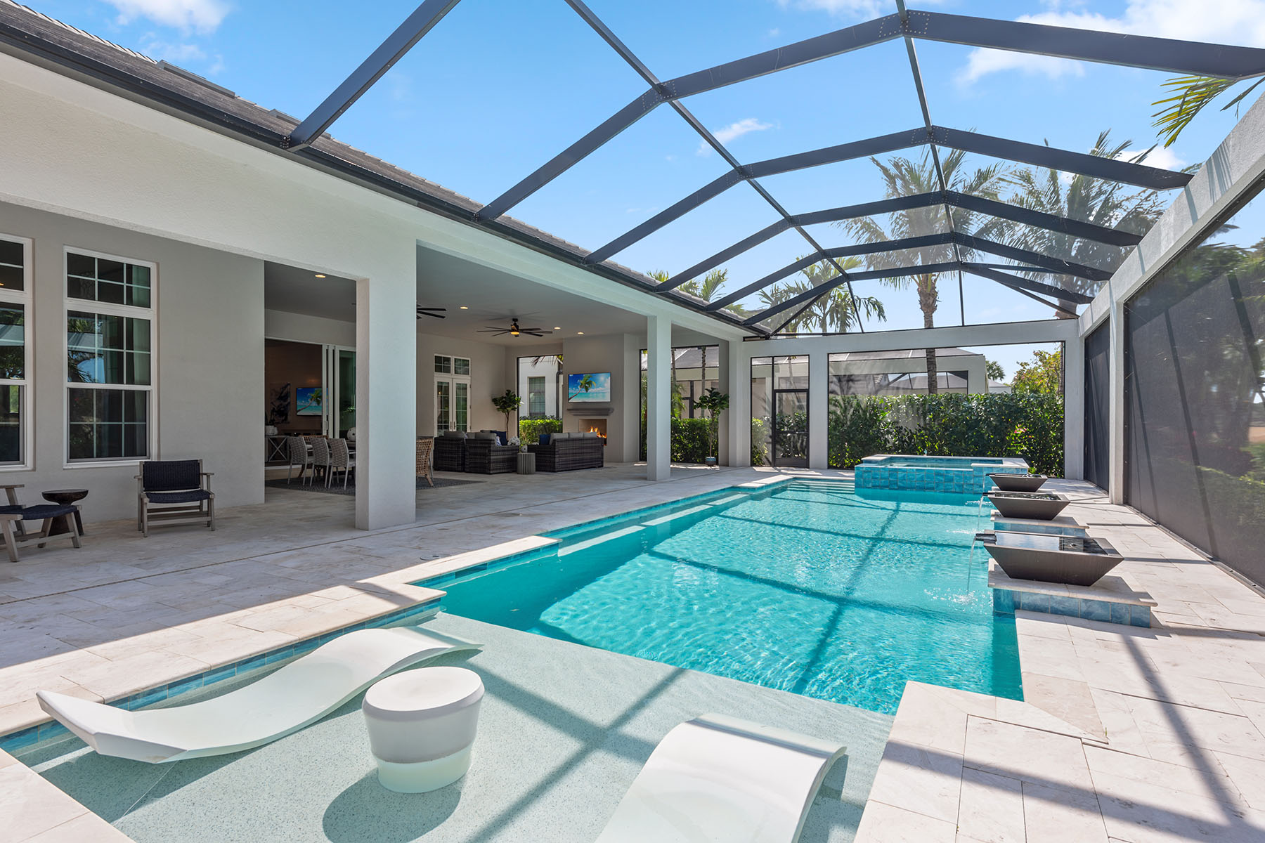3221 Tavolara Lane