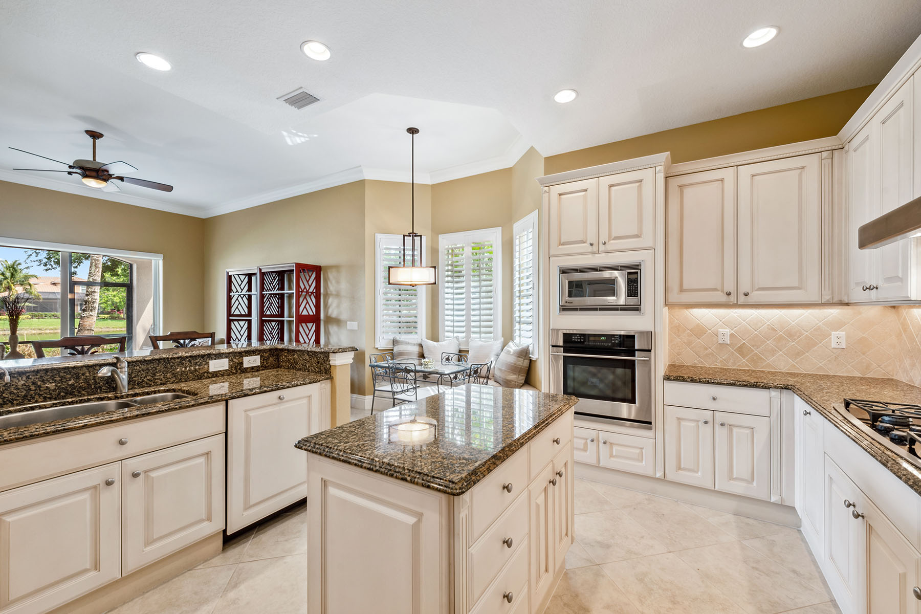 9280 Menaggio Court , 102