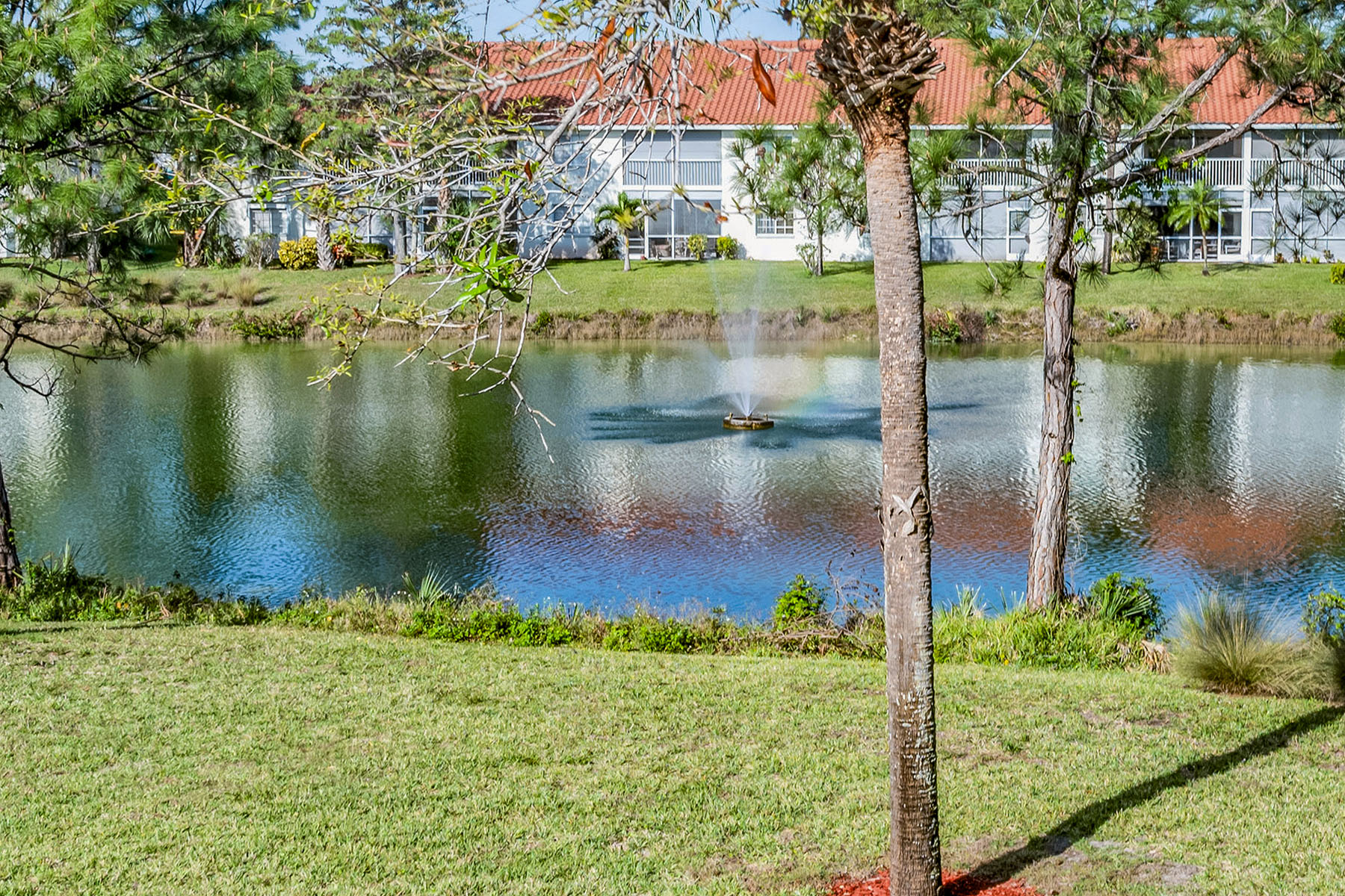 675 Luisa Lane , 2