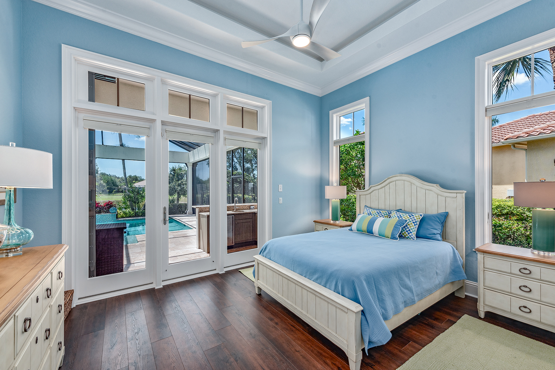 3815 Isla Del Sol Way