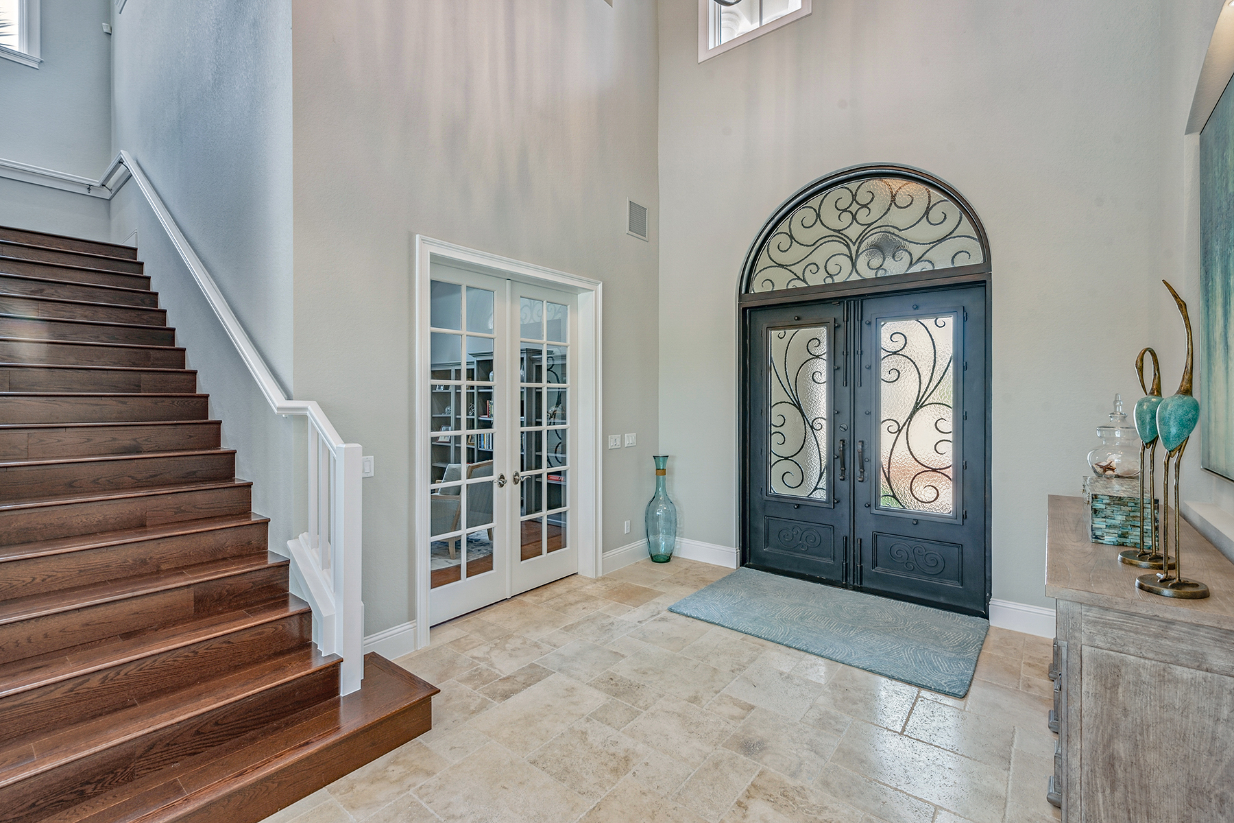 3815 Isla Del Sol Way