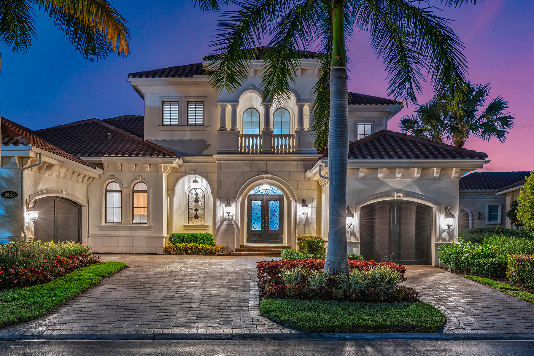 3815 Isla Del Sol Way
