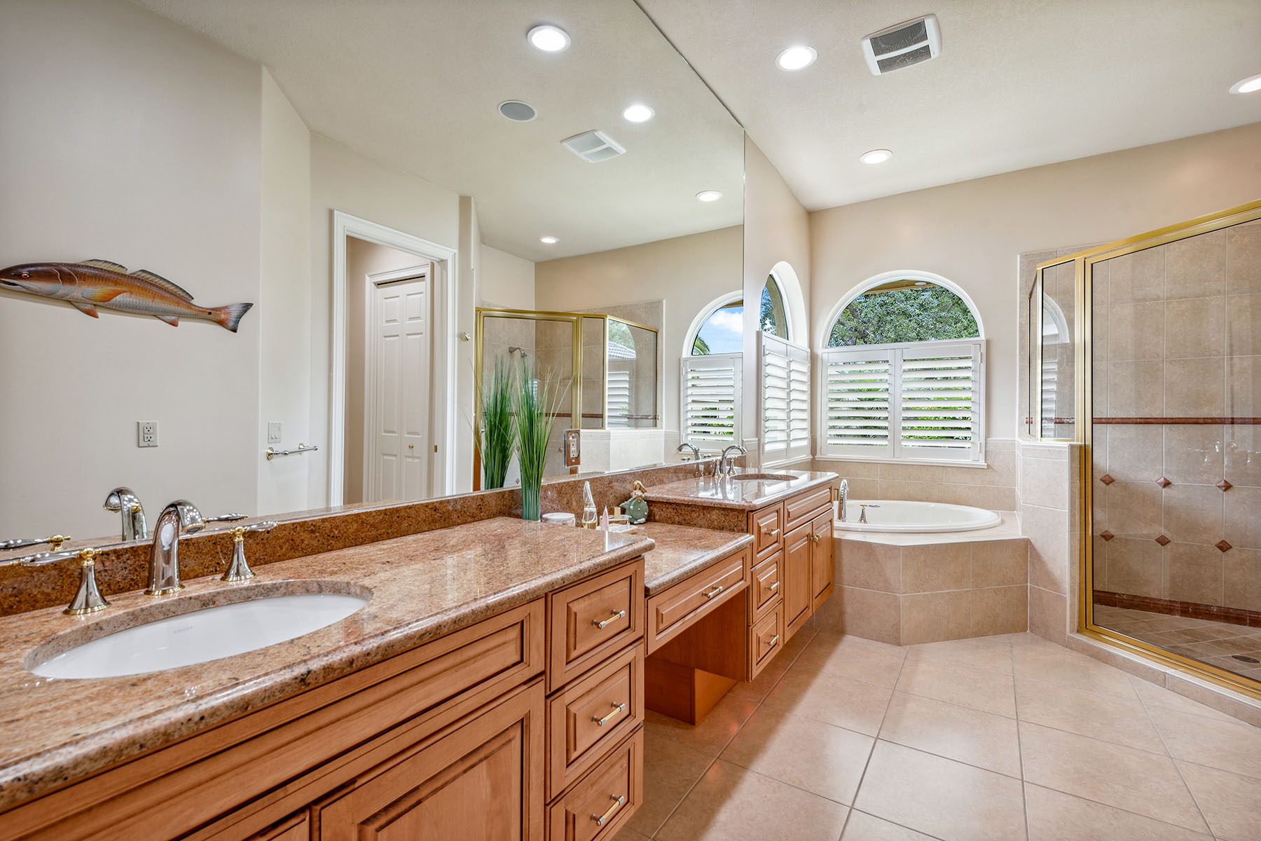 7646 Mulberry Lane