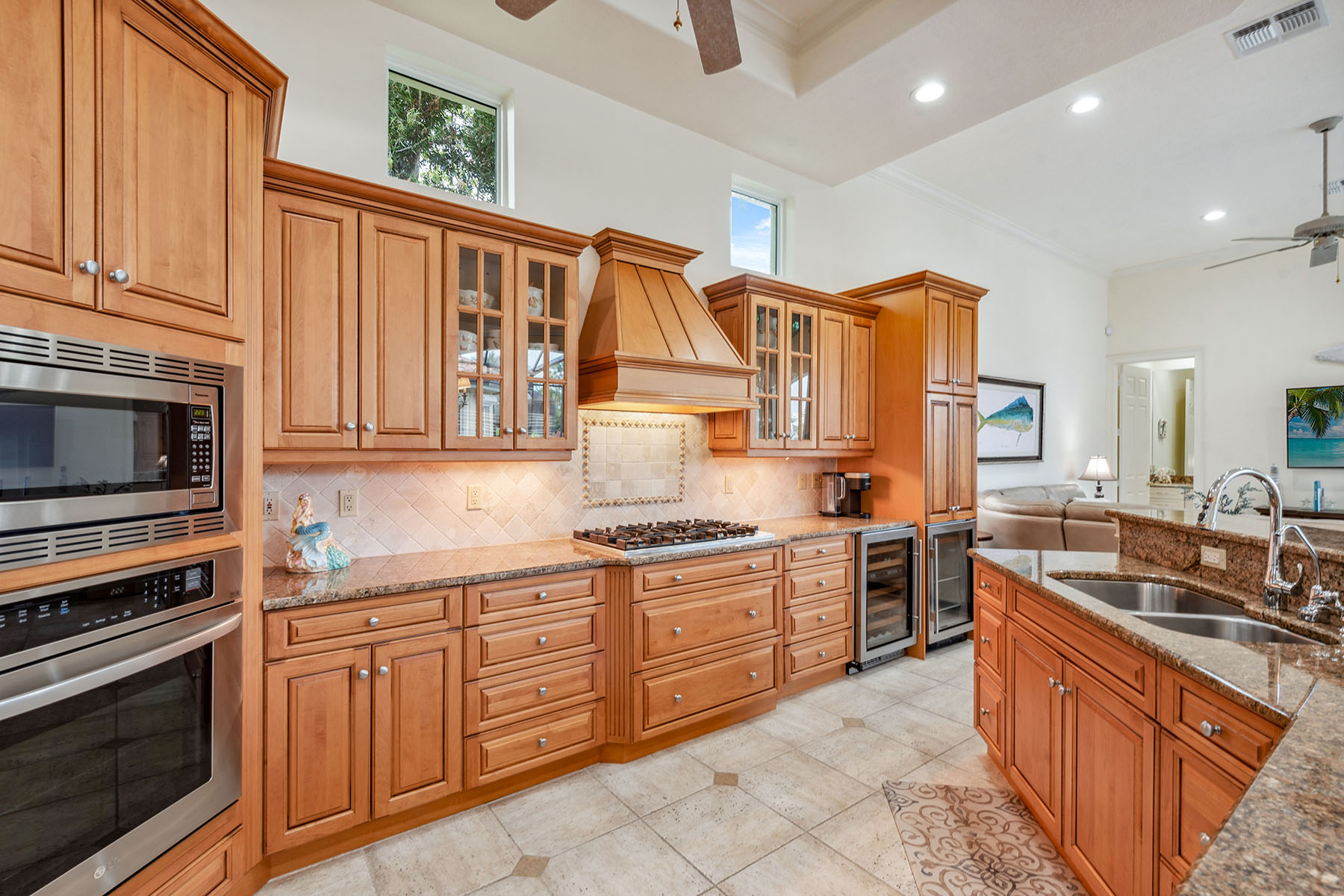 7646 Mulberry Lane