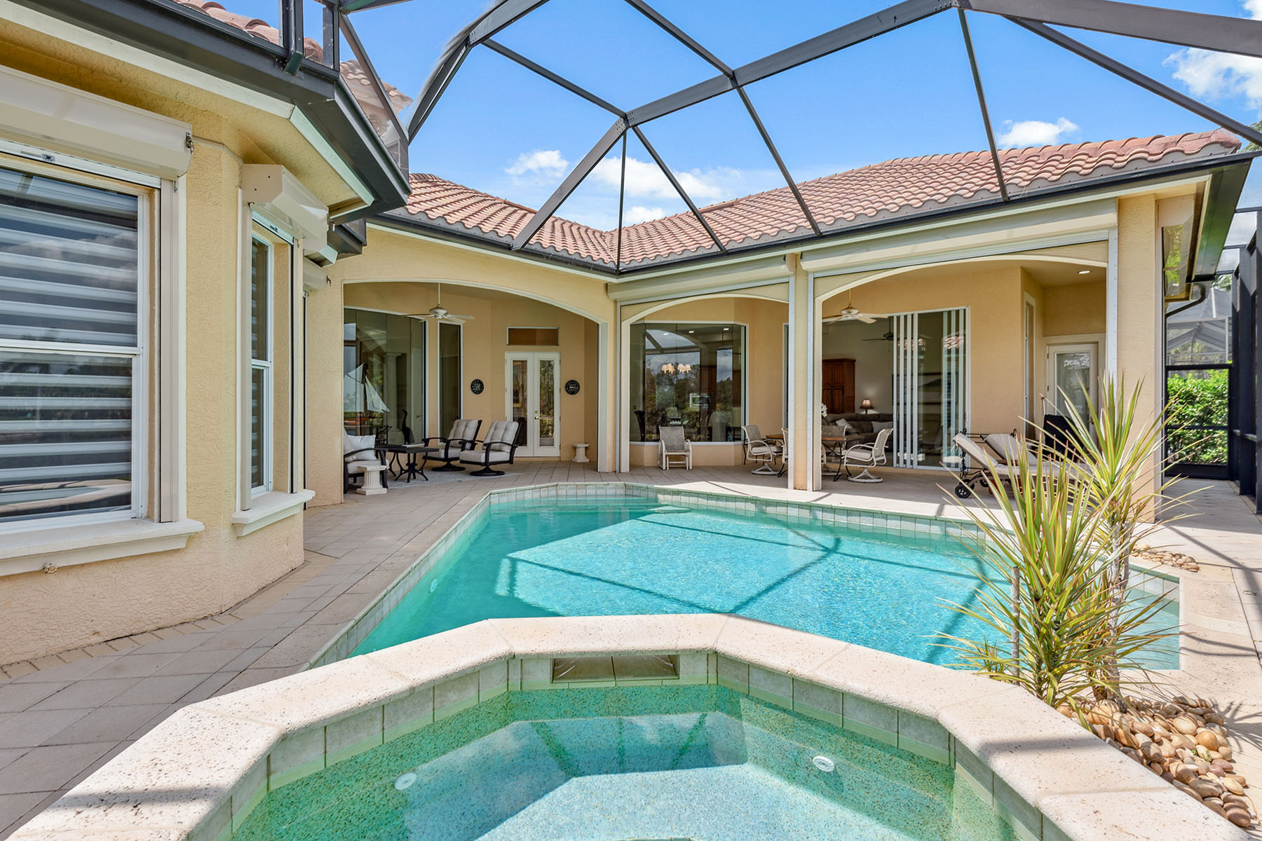 7646 Mulberry Lane