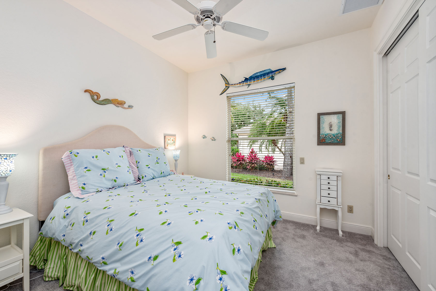 7646 Mulberry Lane