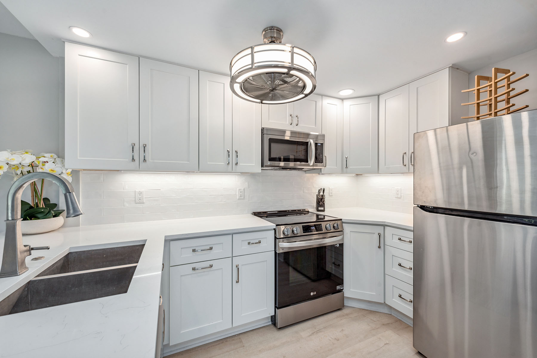 330 Kon Tiki Drive , G7