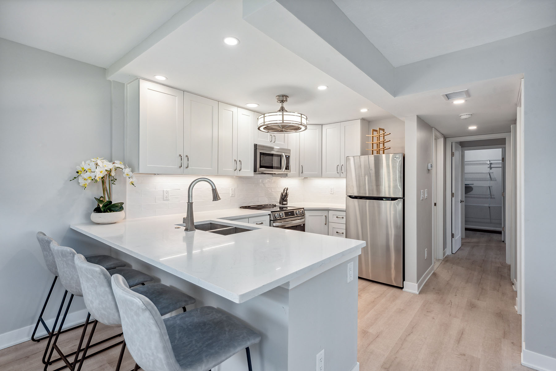 330 Kon Tiki Drive , G7