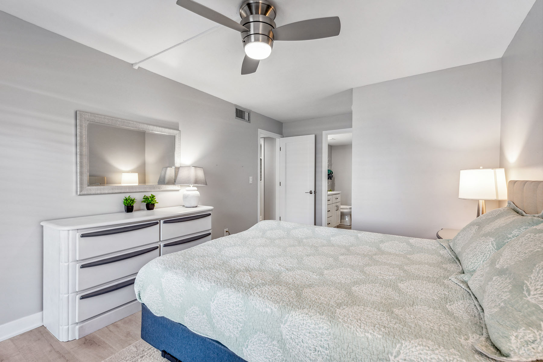 330 Kon Tiki Drive , G7