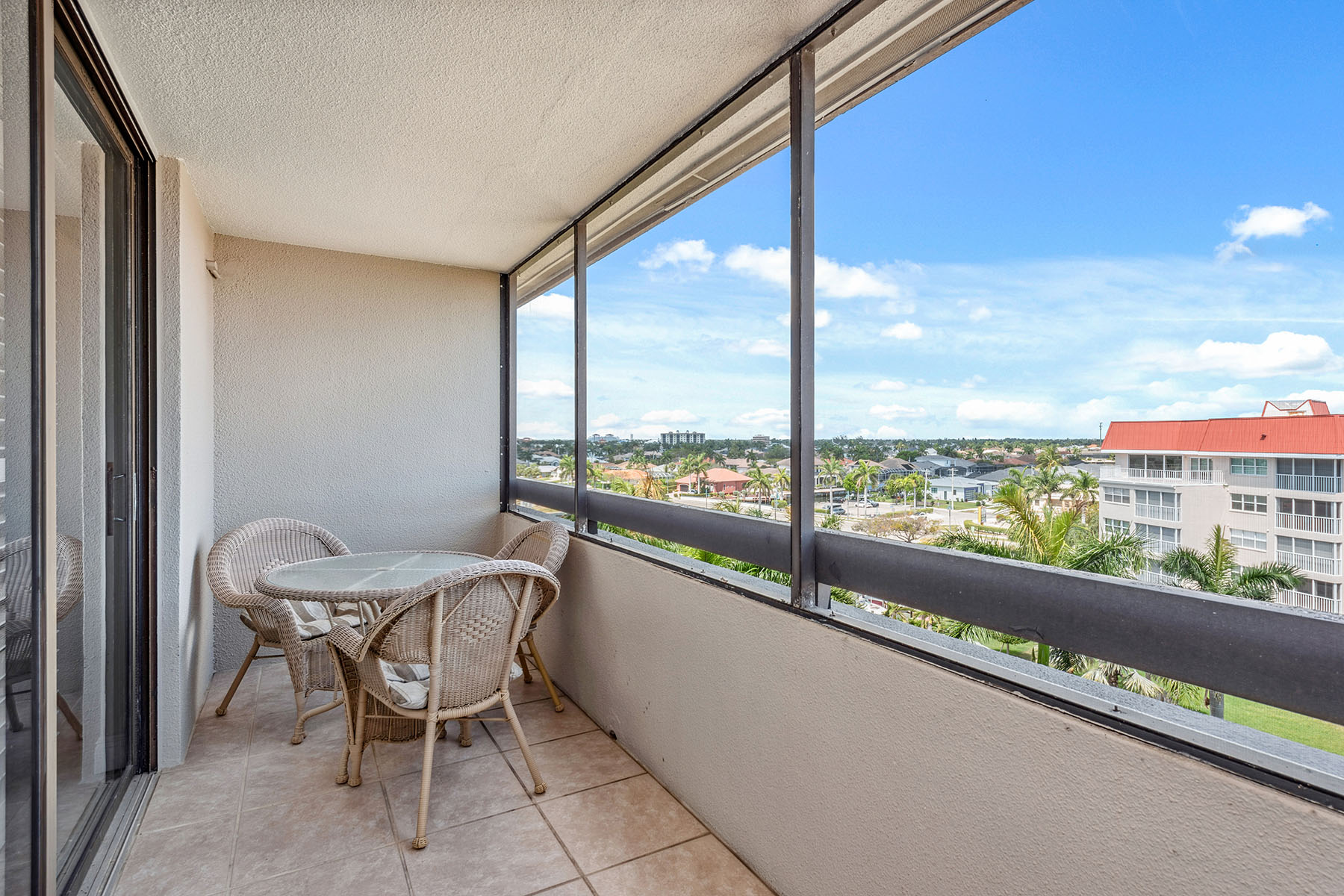 693 Seaview Court , PH3