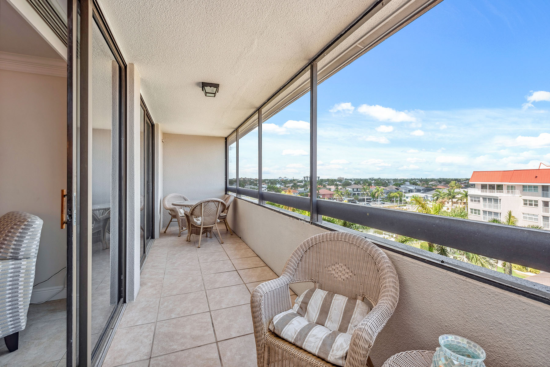 693 Seaview Court , PH3