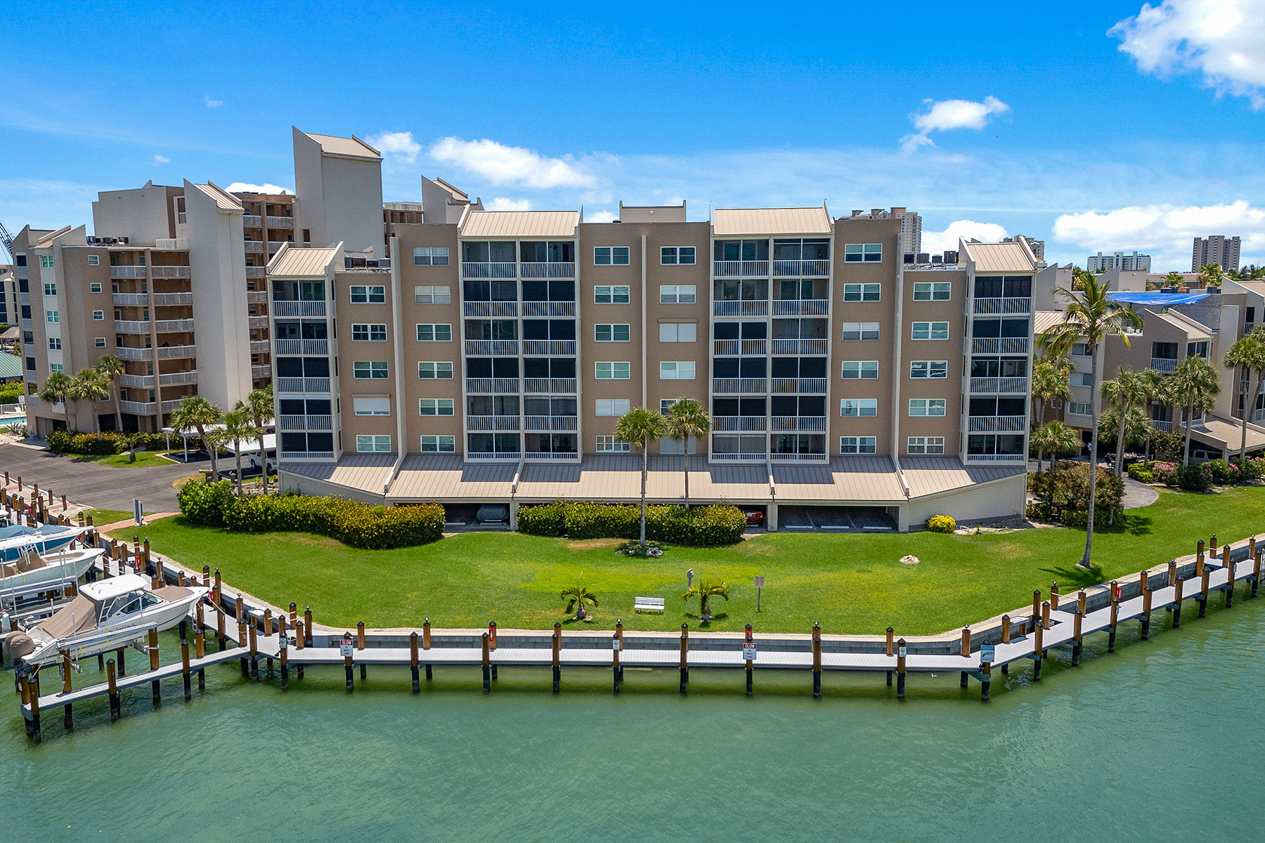 897 Collier Court , 204