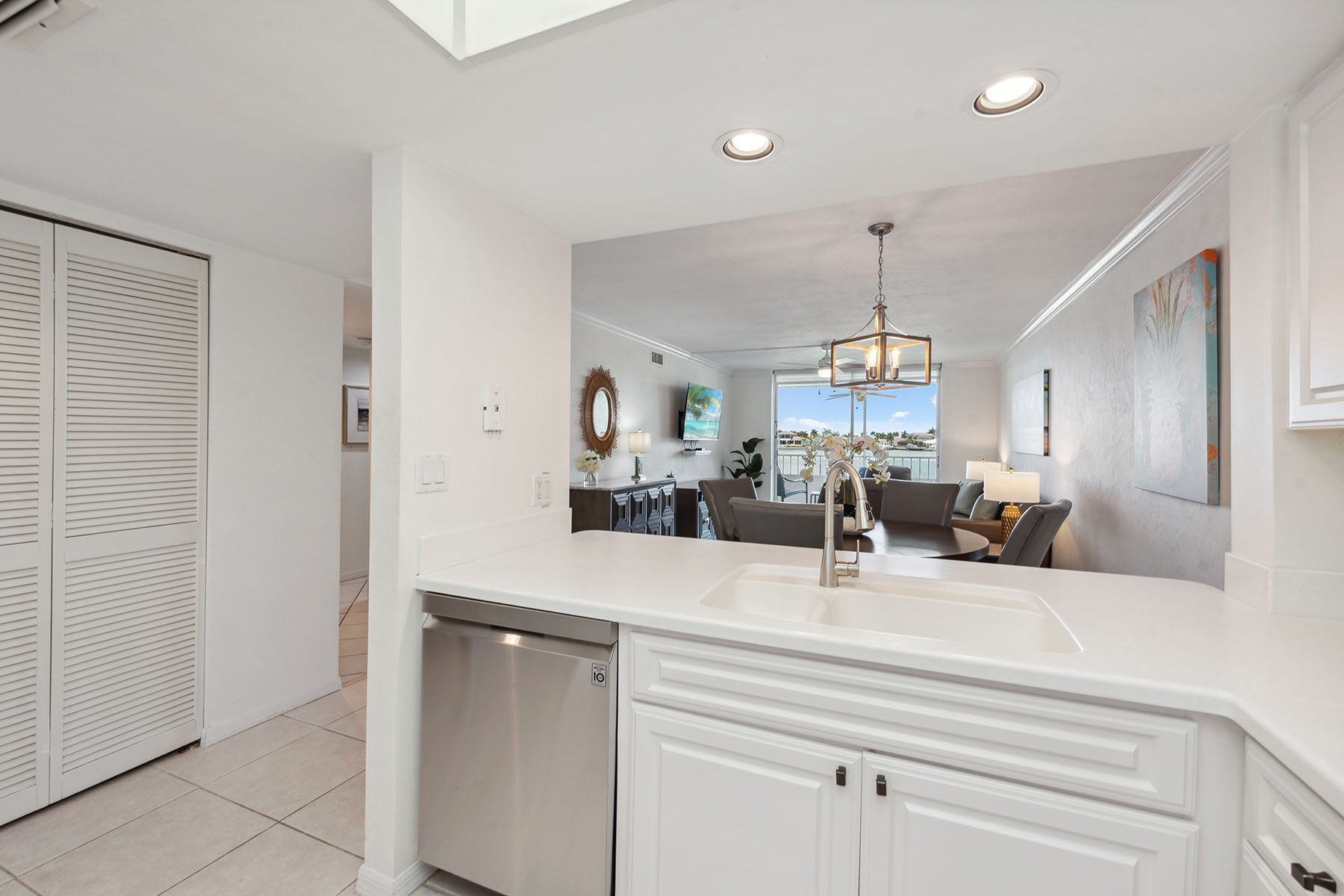 897 Collier Court , 204