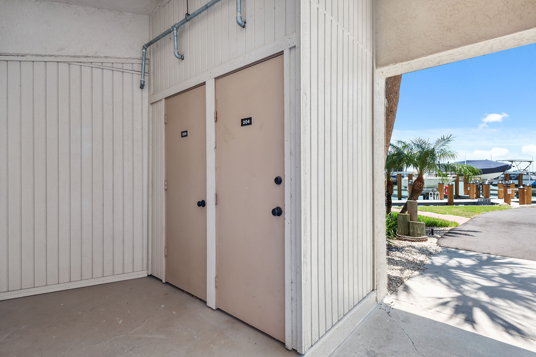 897 Collier Court , 204
