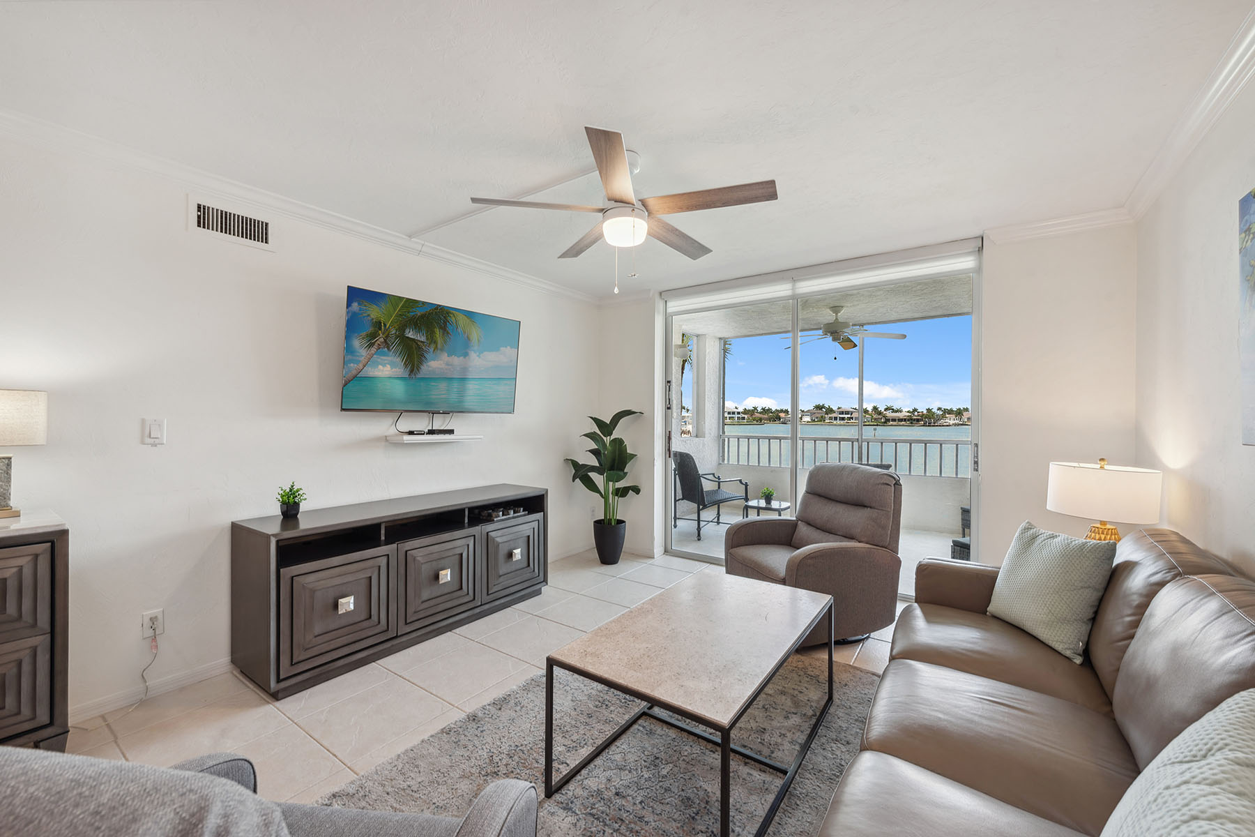 897 Collier Court , 204