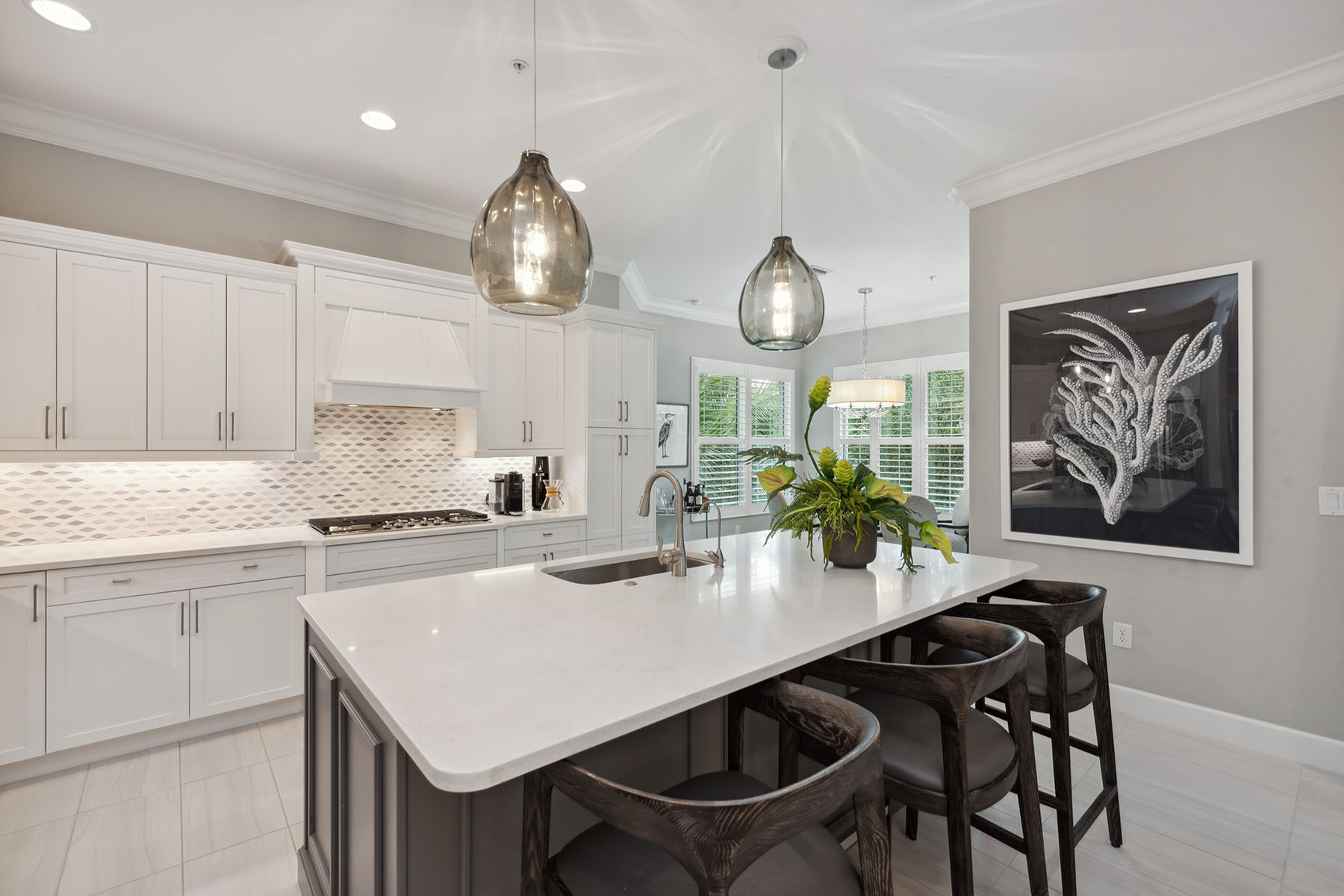 8037 Signature Club Circle , 201