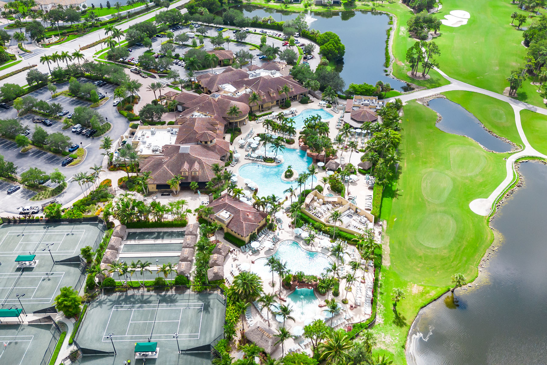 8037 Signature Club Circle , 201