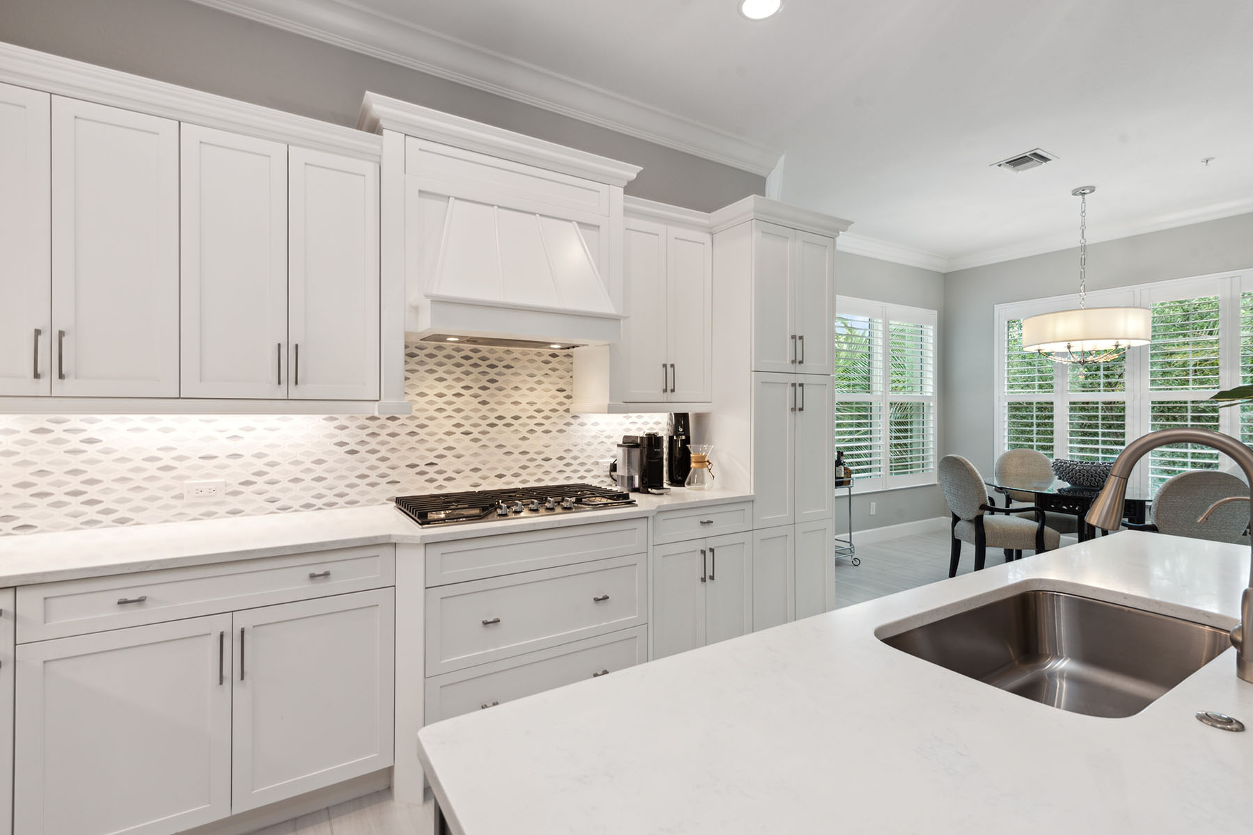 8037 Signature Club Circle , 201