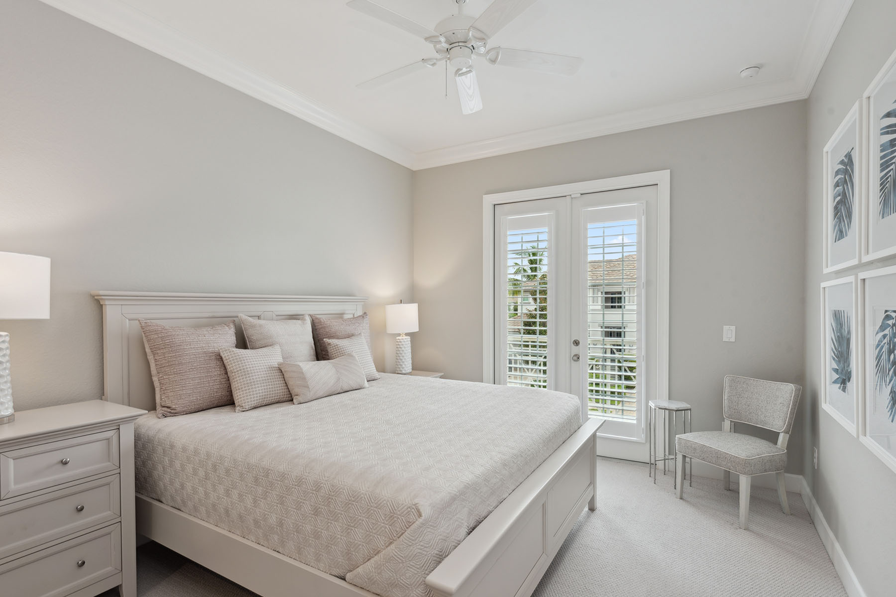 8037 Signature Club Circle , 201