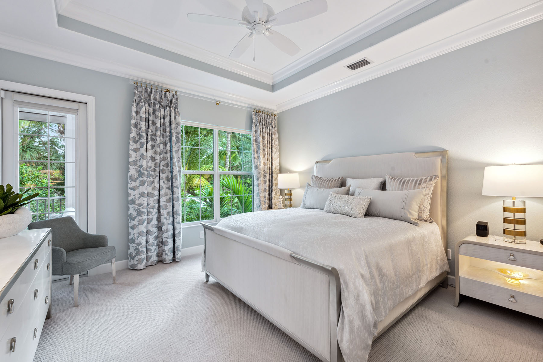 8037 Signature Club Circle , 201