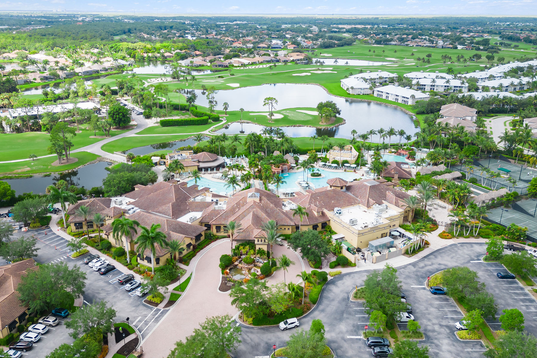 8037 Signature Club Circle , 201