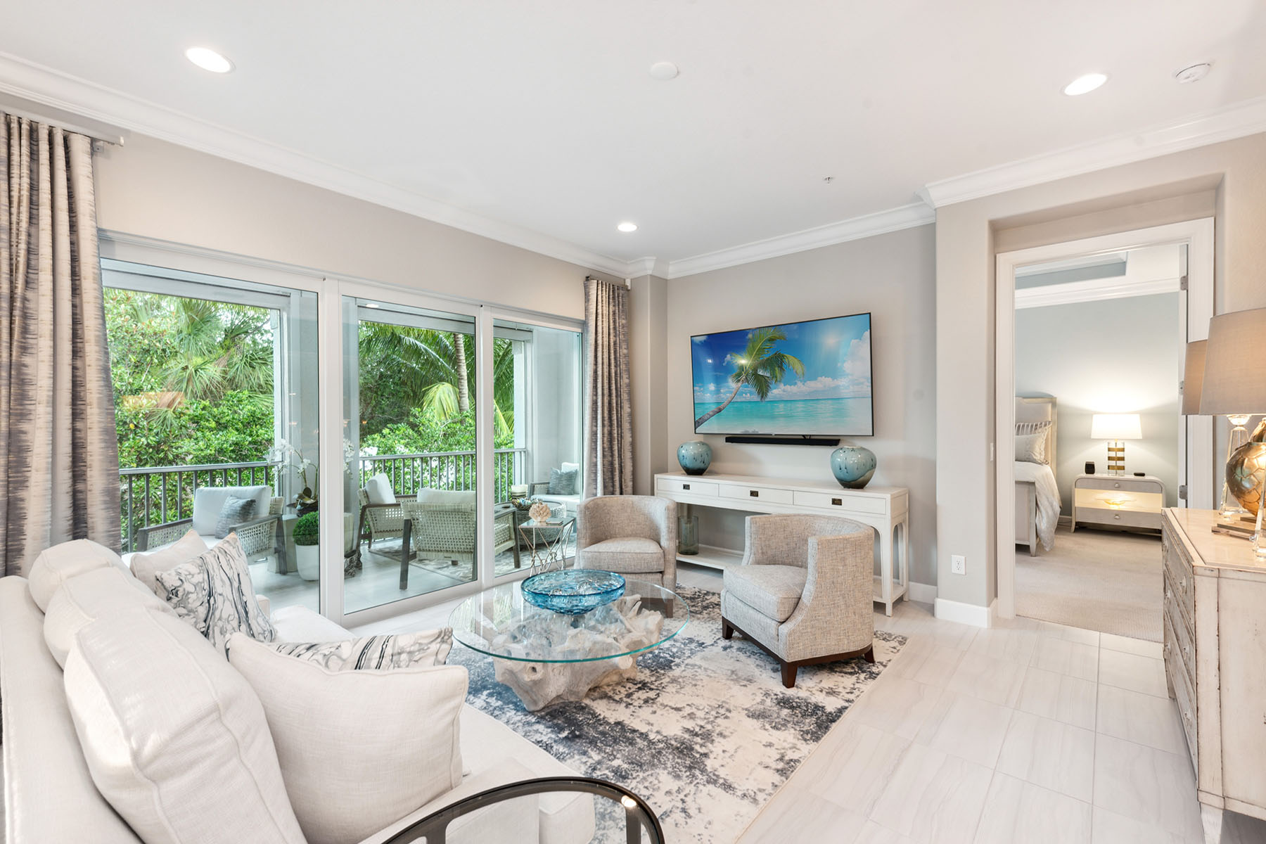 8037 Signature Club Circle , 201