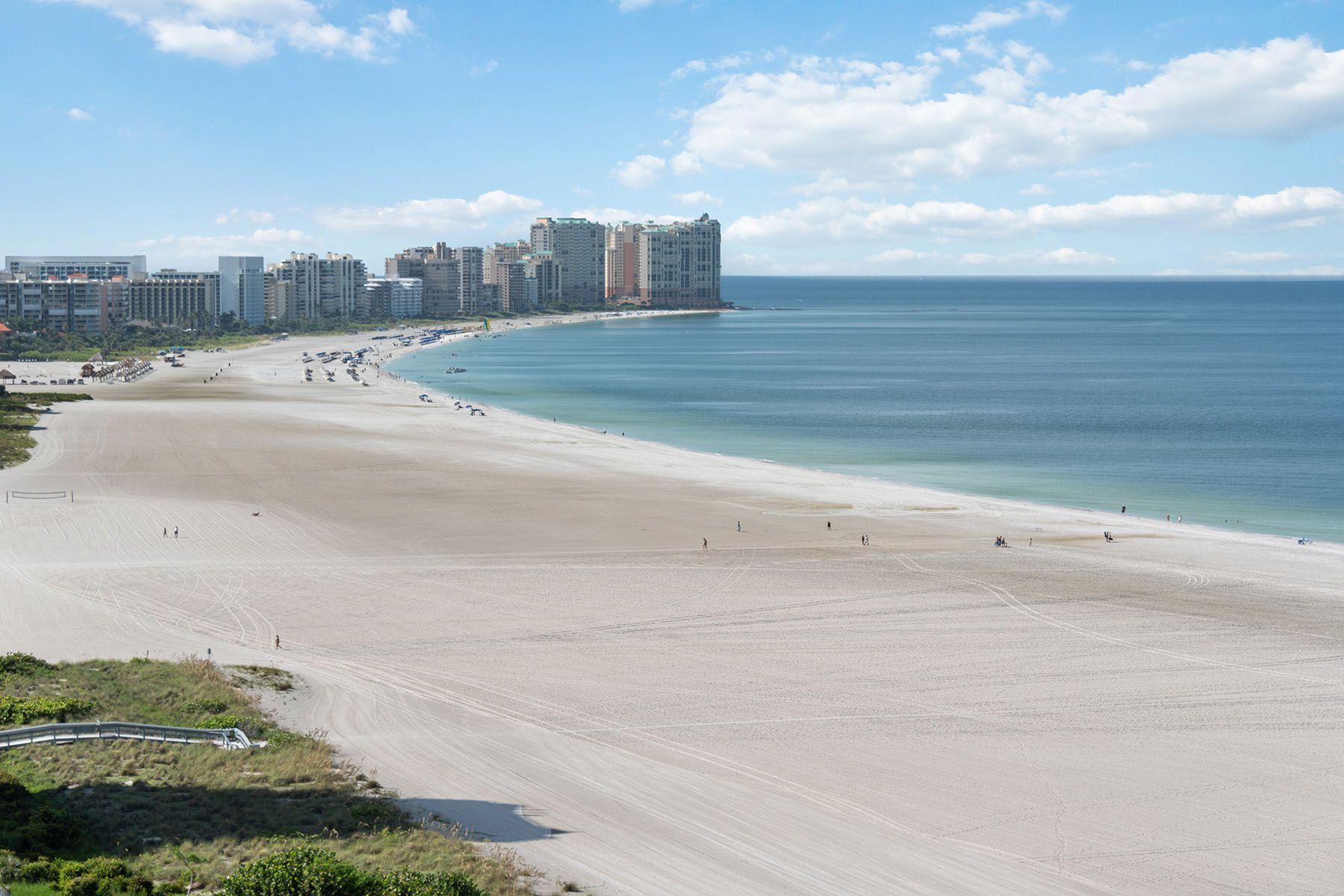 140 Seaview Court , 1703N