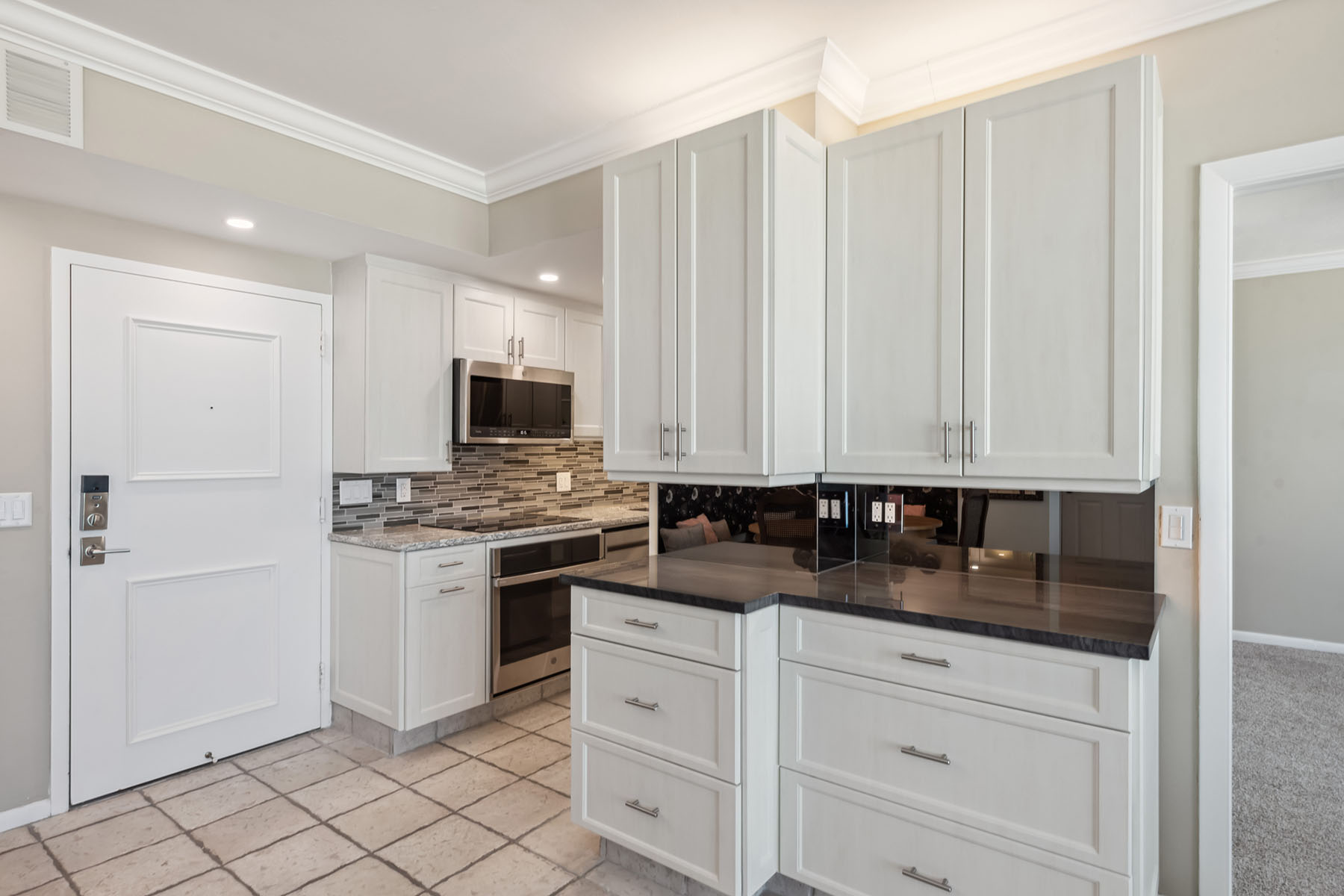 140 Seaview Court , 1703N