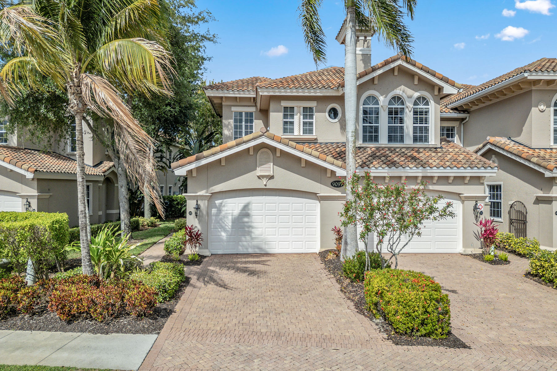 9097 Cherry Oaks Trail , 201
