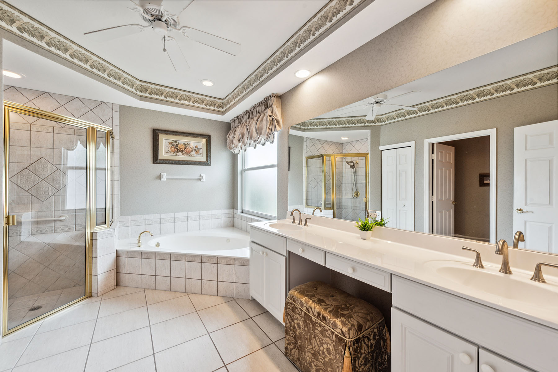 8565 Pepper Tree Way