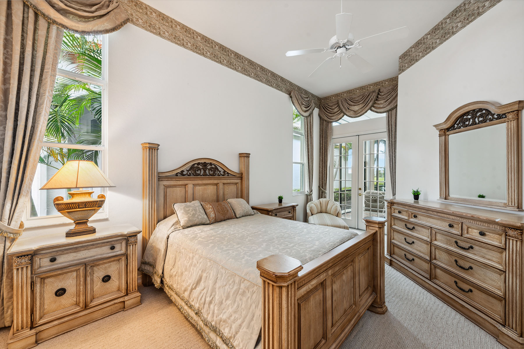8565 Pepper Tree Way