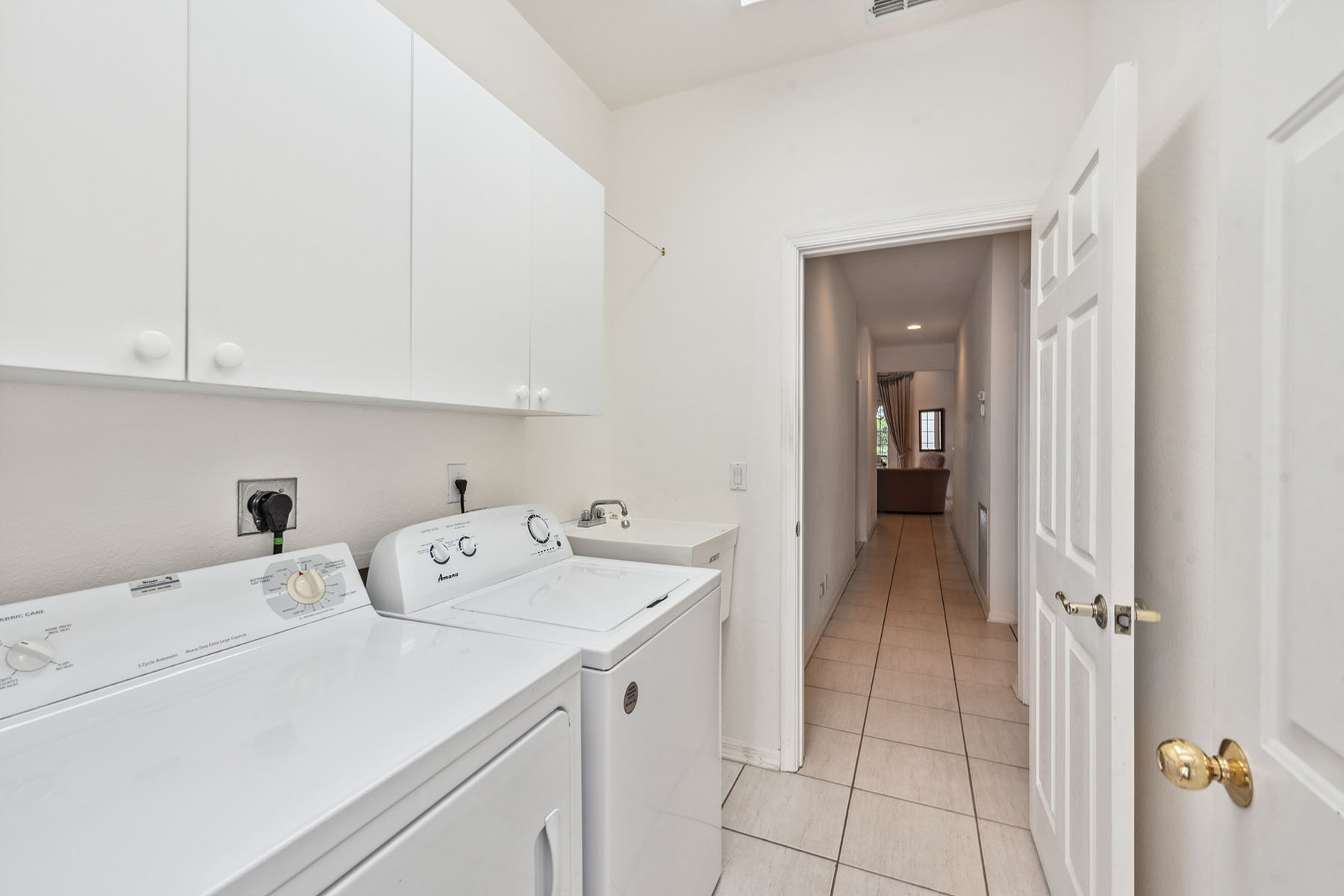 8565 Pepper Tree Way