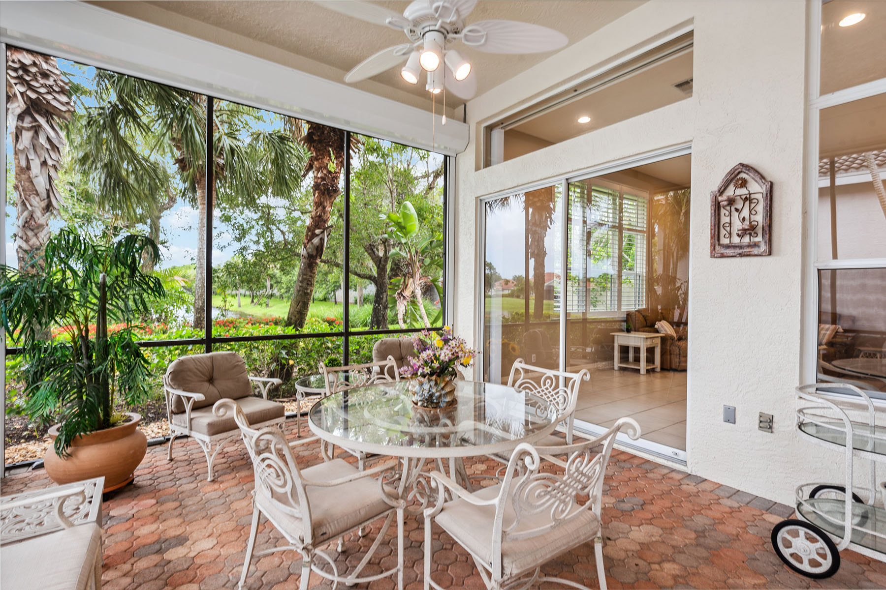 8565 Pepper Tree Way