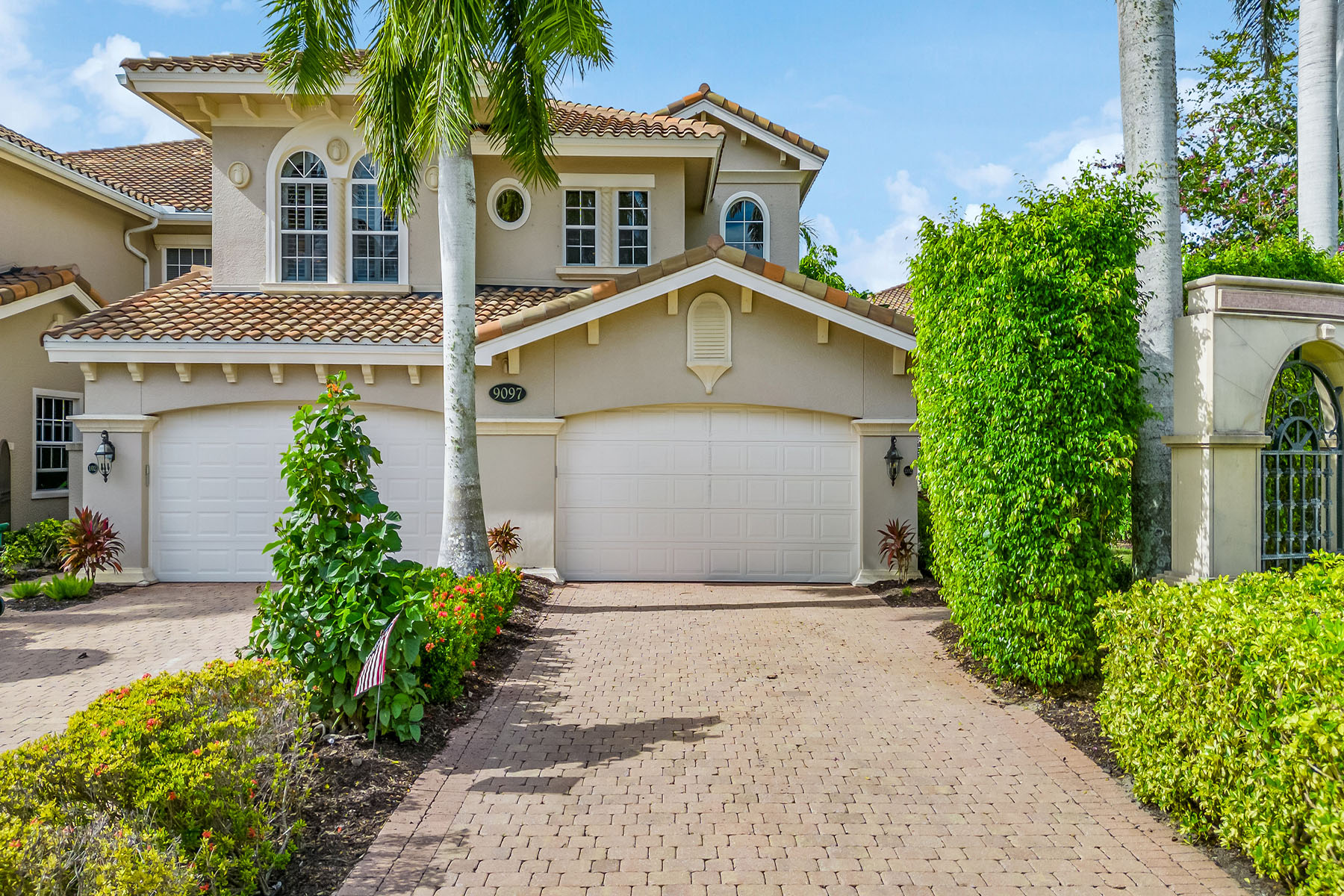 9097 Cherry Oaks Trail , 202
