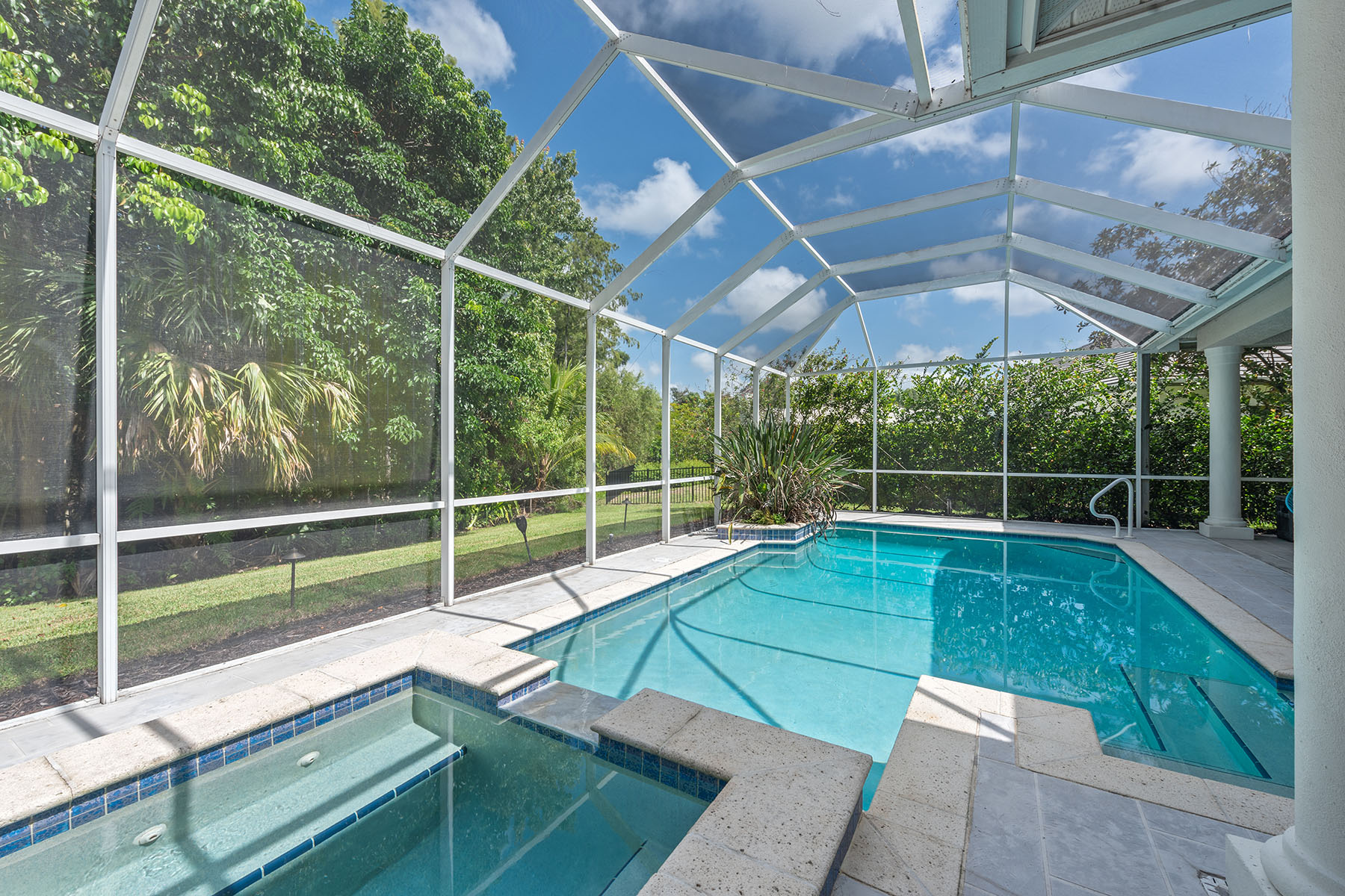 2271 Hawksridge Drive