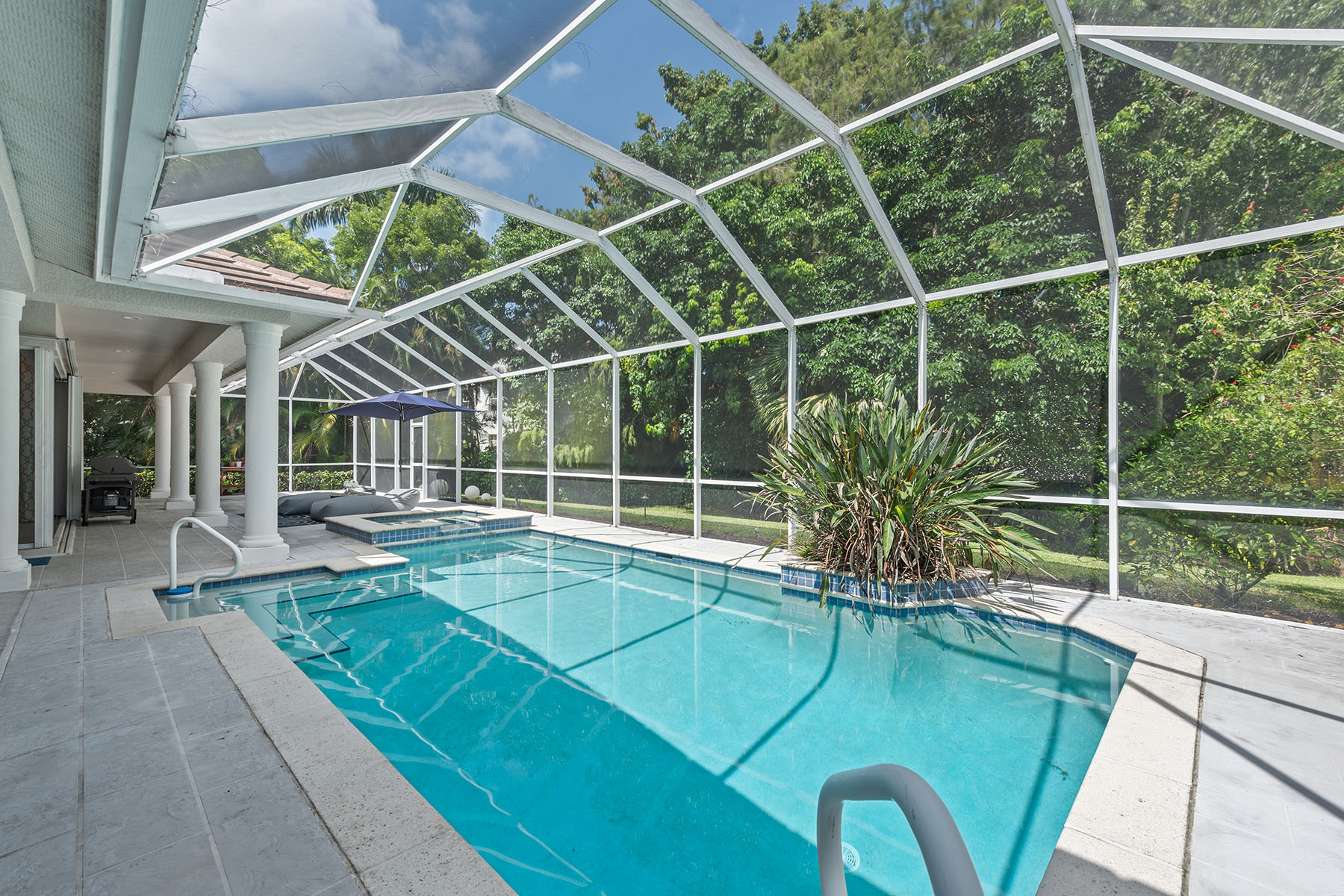 2271 Hawksridge Drive