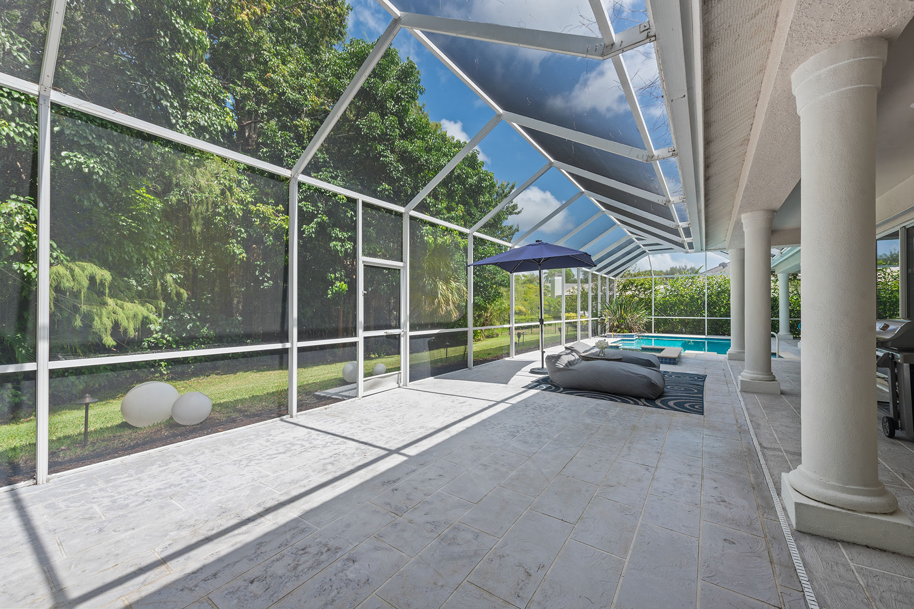 2271 Hawksridge Drive