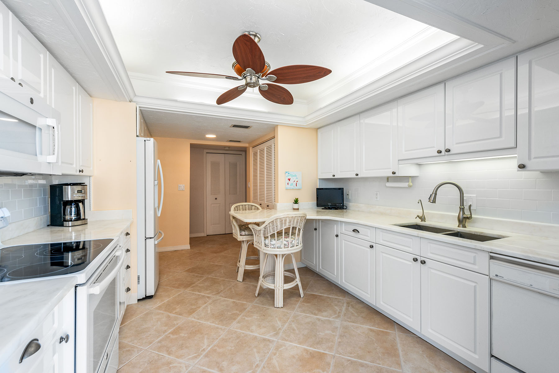 176 S Collier Boulevard , 504