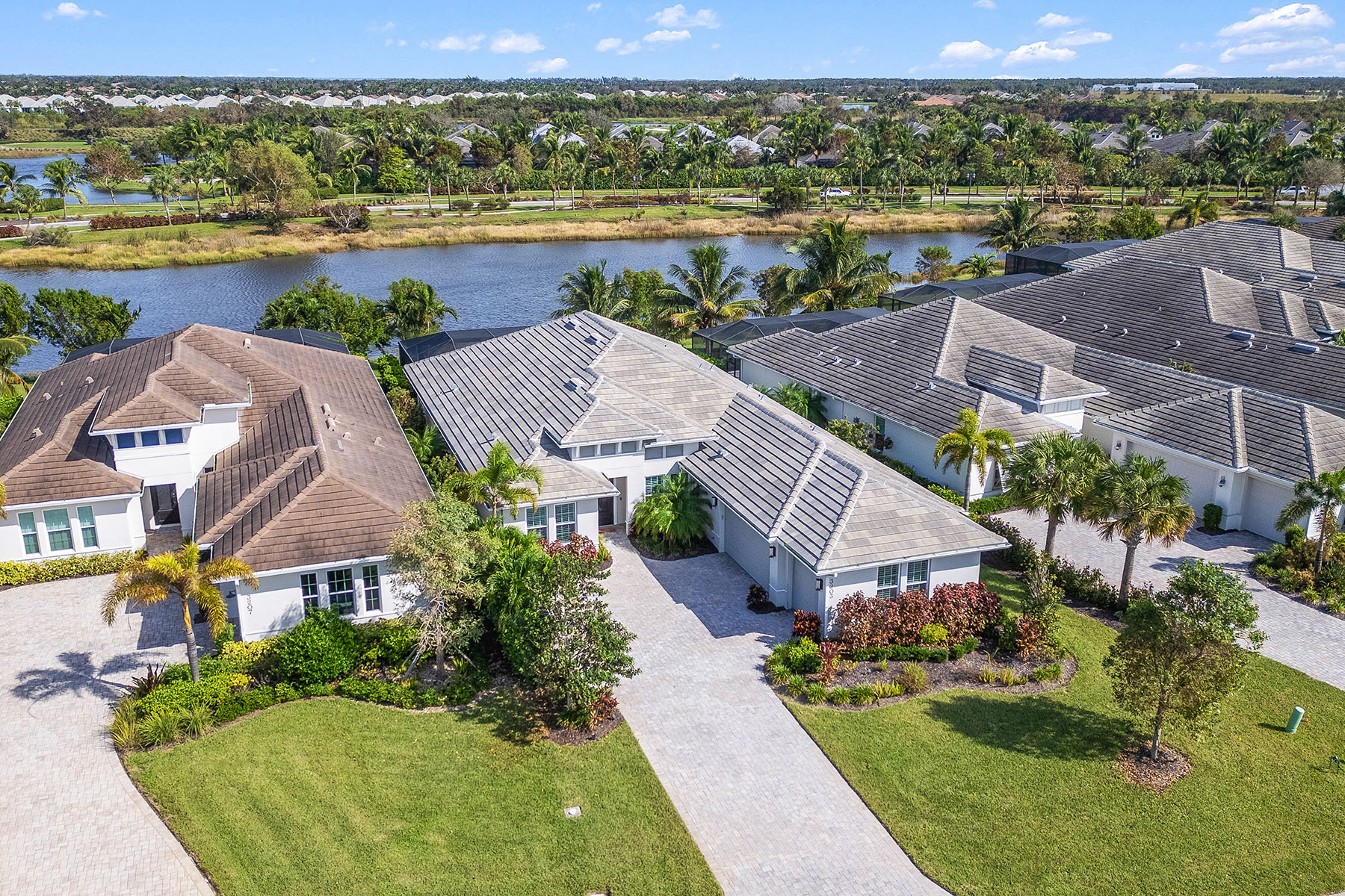 3203 Cotuit Lane