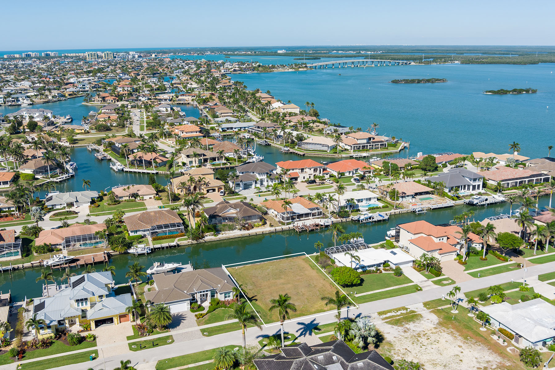 1748 Wavecrest Court