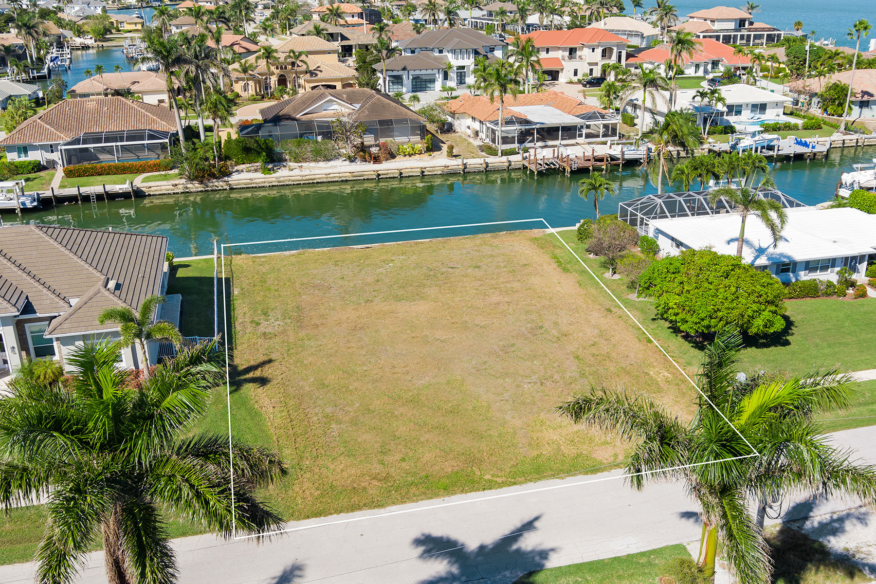 1748 Wavecrest Court