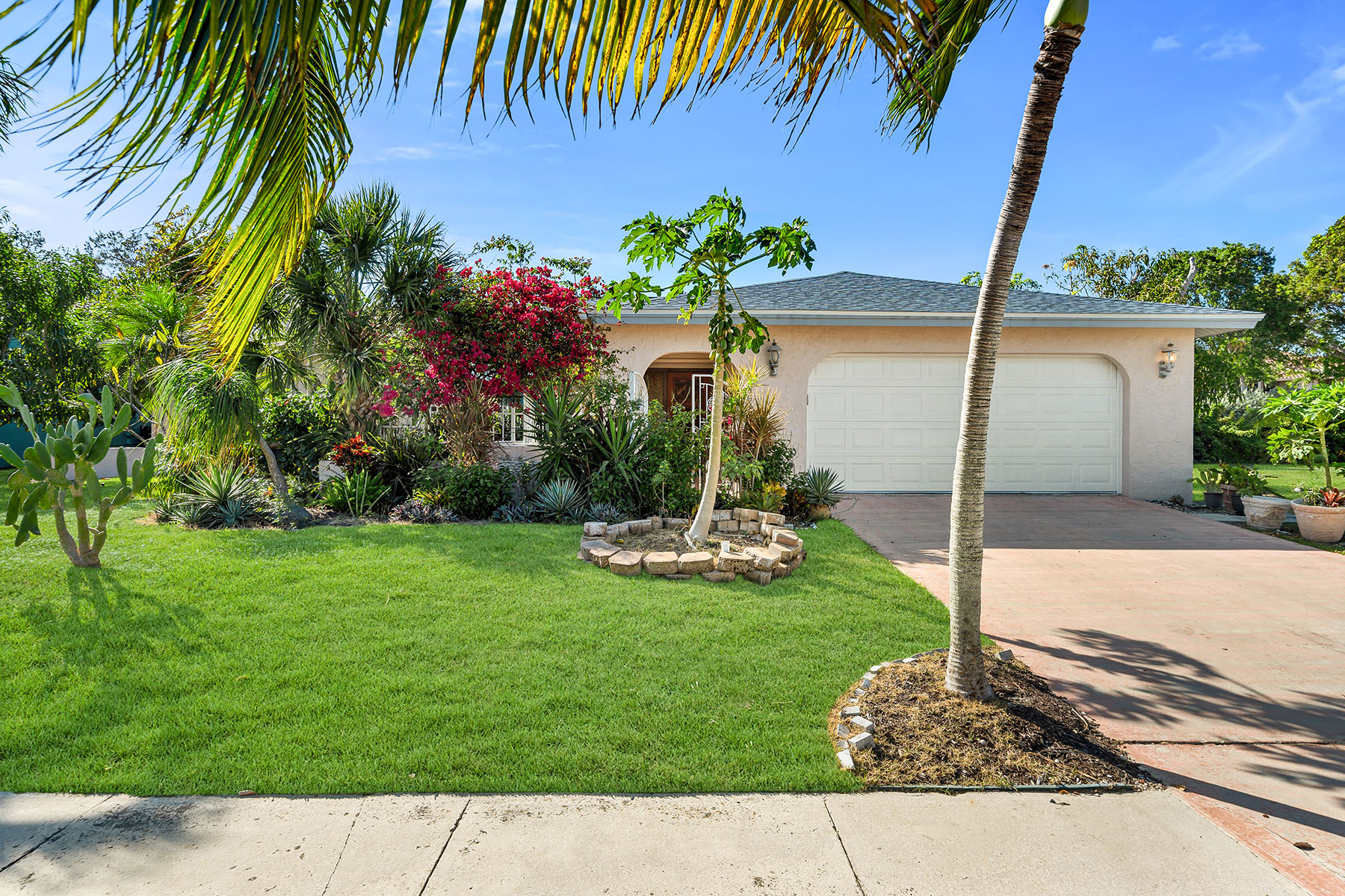 590 Fieldstone Drive