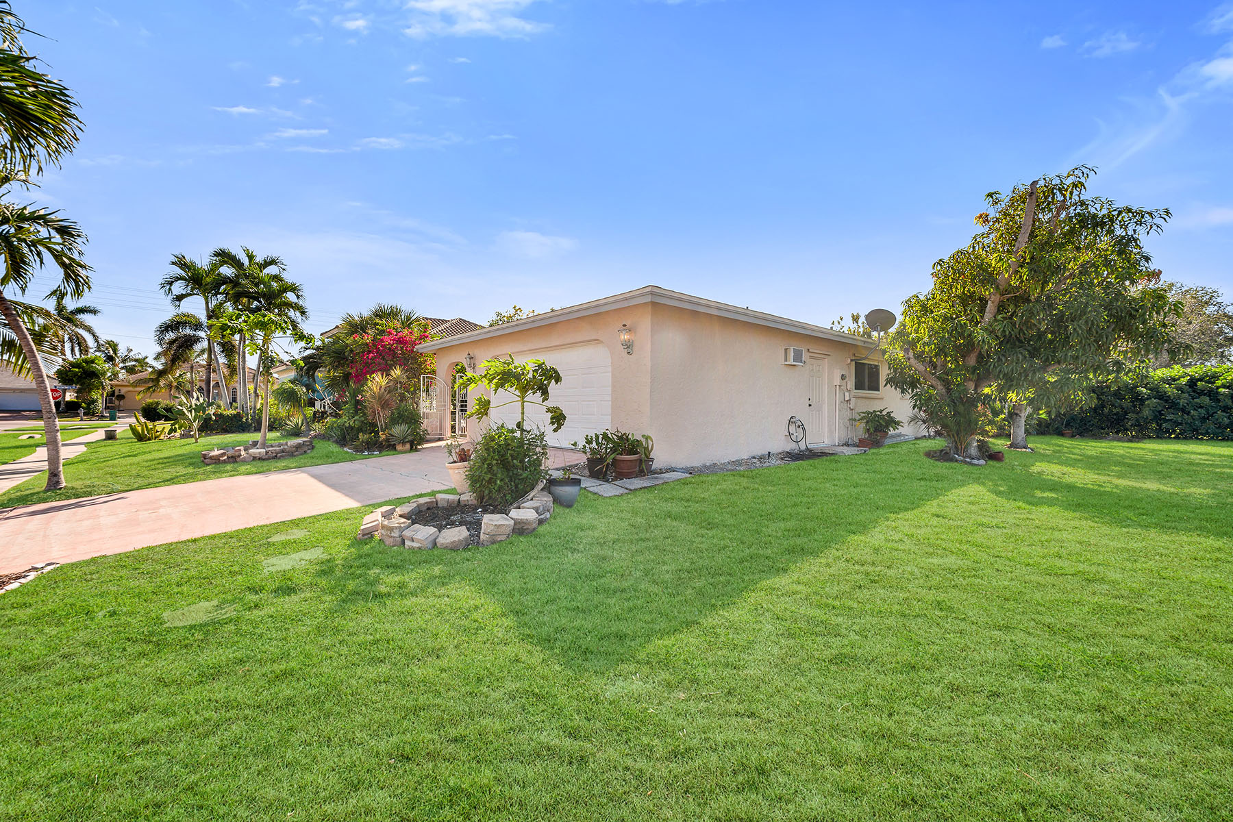 590 Fieldstone Drive